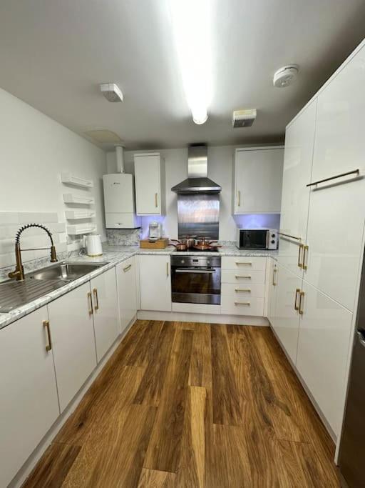 Stylish Zone 2 * London