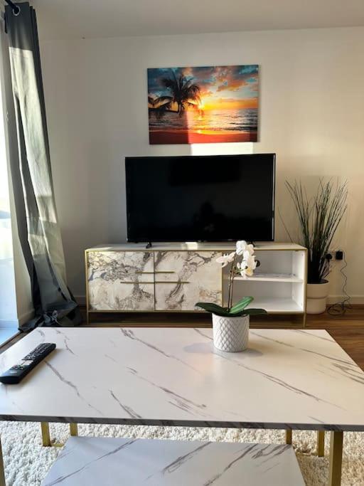 Apartment Stylish Zone 2 London