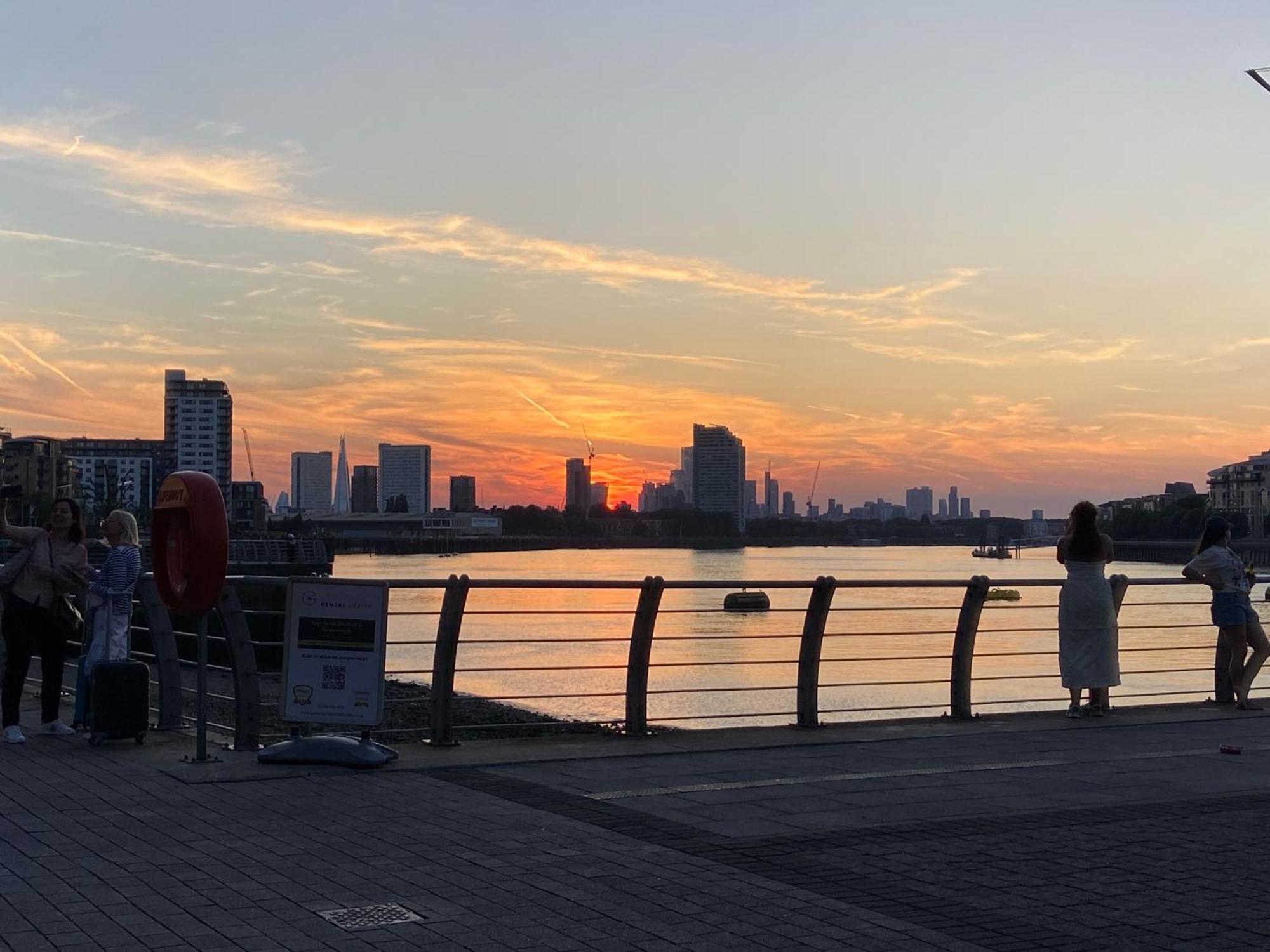 Homestay Separate By The Thames London