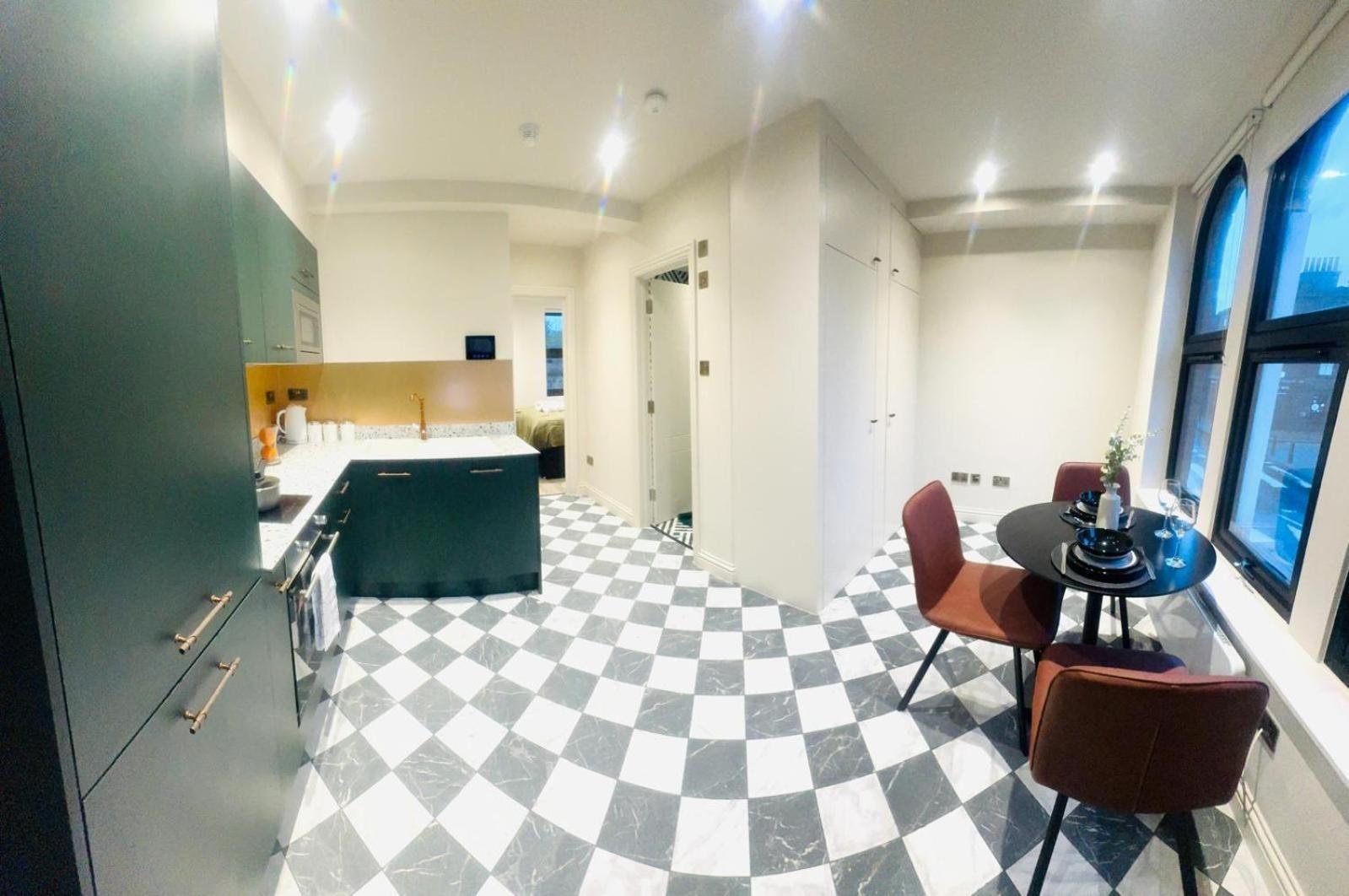 Apartment Luxury Flats, Location In Town London