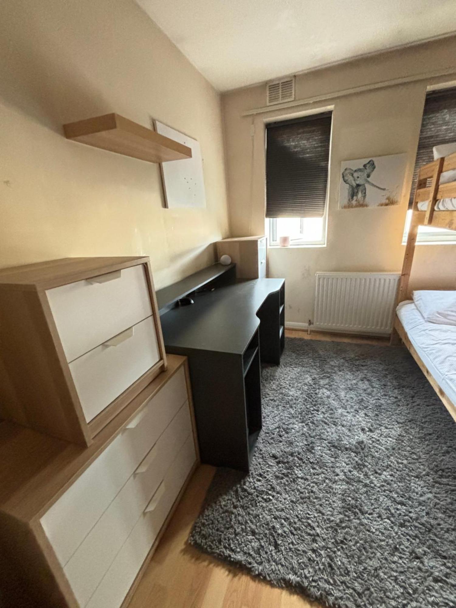 Holiday home City Airport Serviced House London