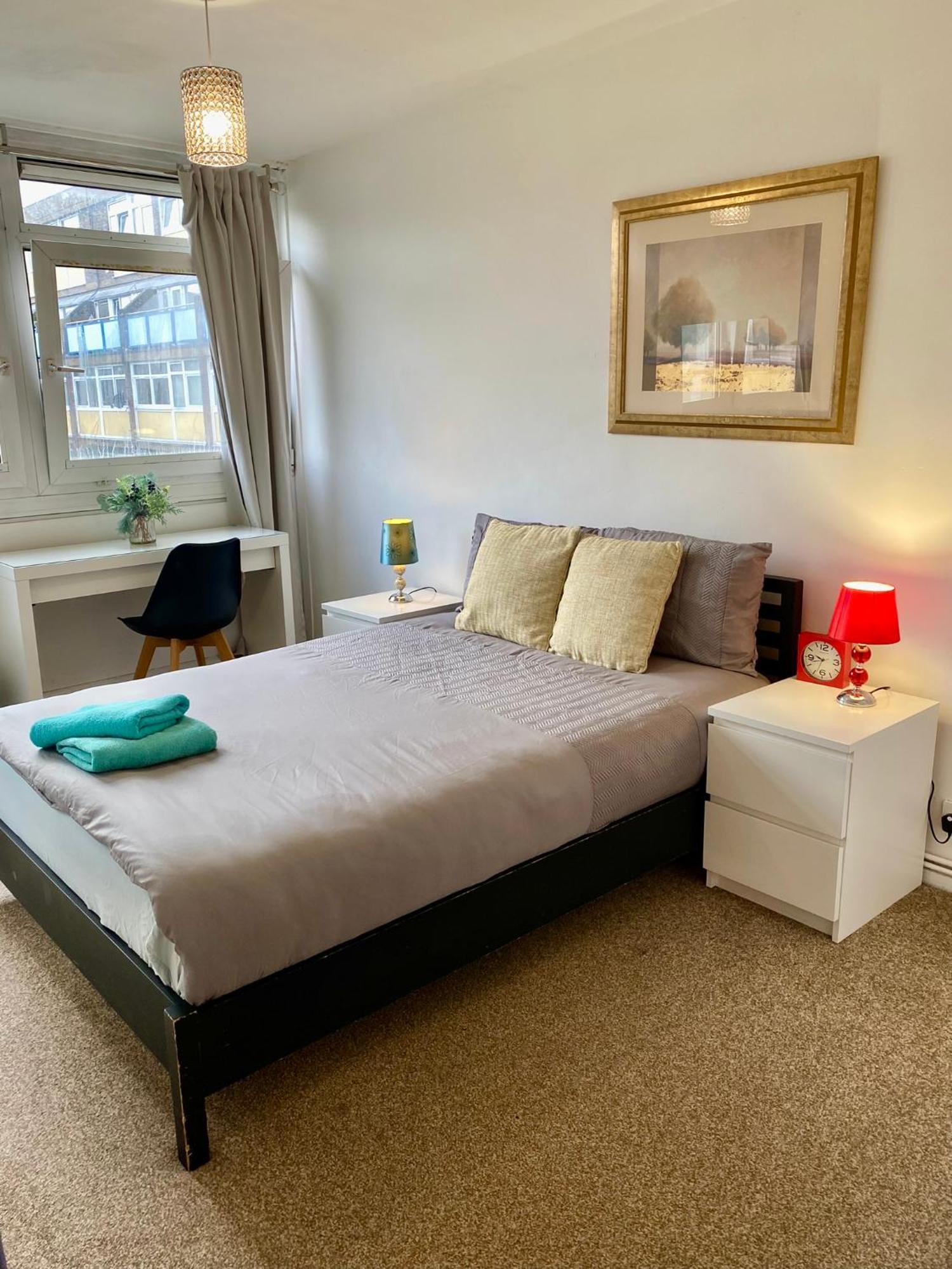 Apartment Cosy 3 Bed Apt, Old Truman Brewery! Brick Lane, London, E1