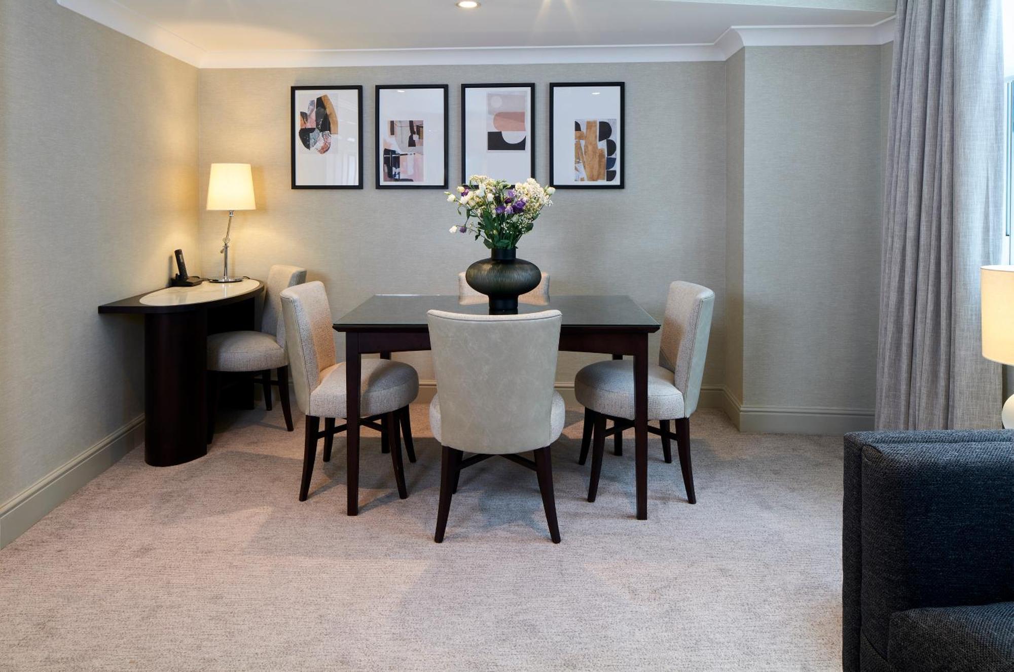 Cheval Calico House Apartment