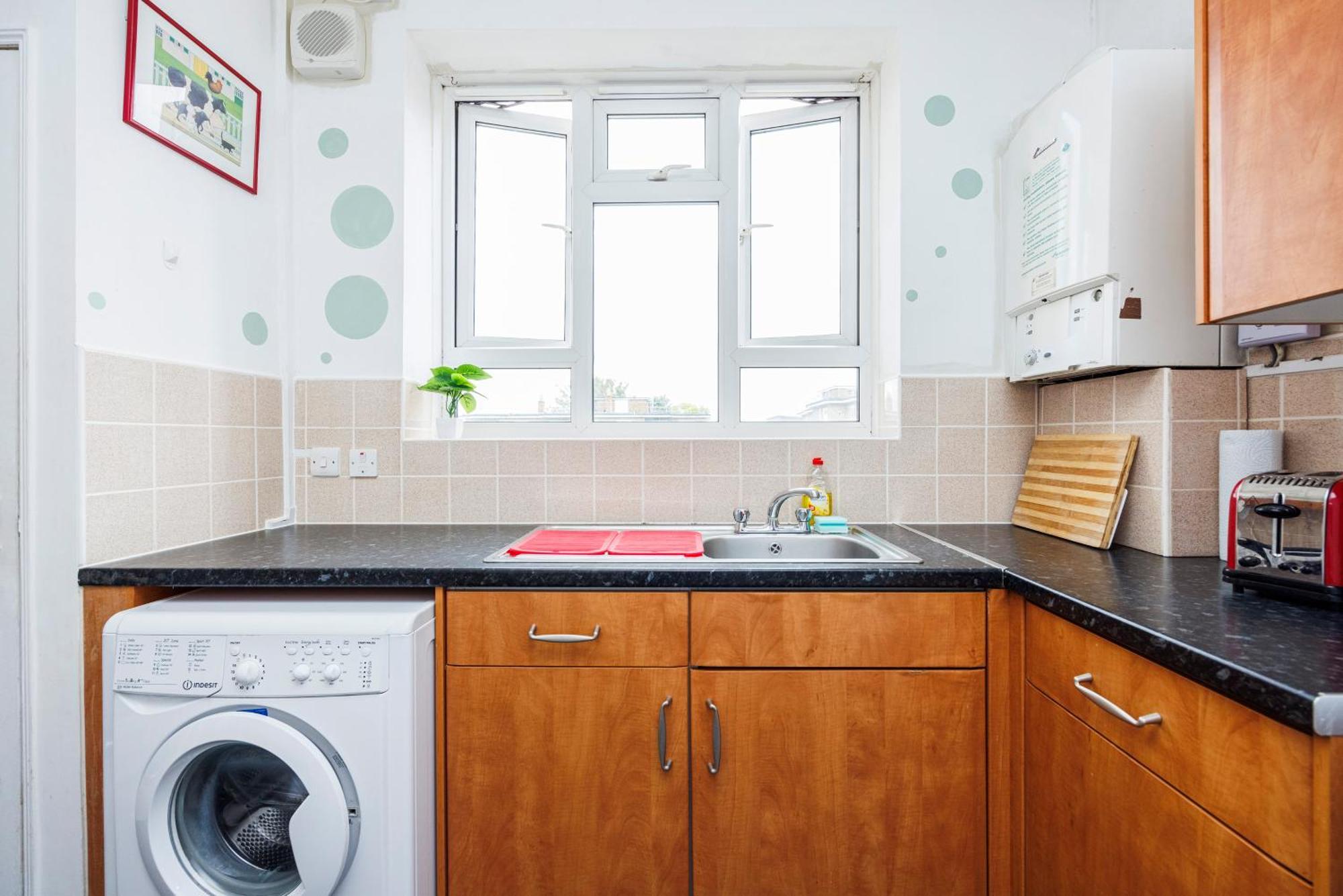 Spacious 2-bedroom With Terrace, Garden Views & Free Wifi Near Olympic Stadium Apartamento *