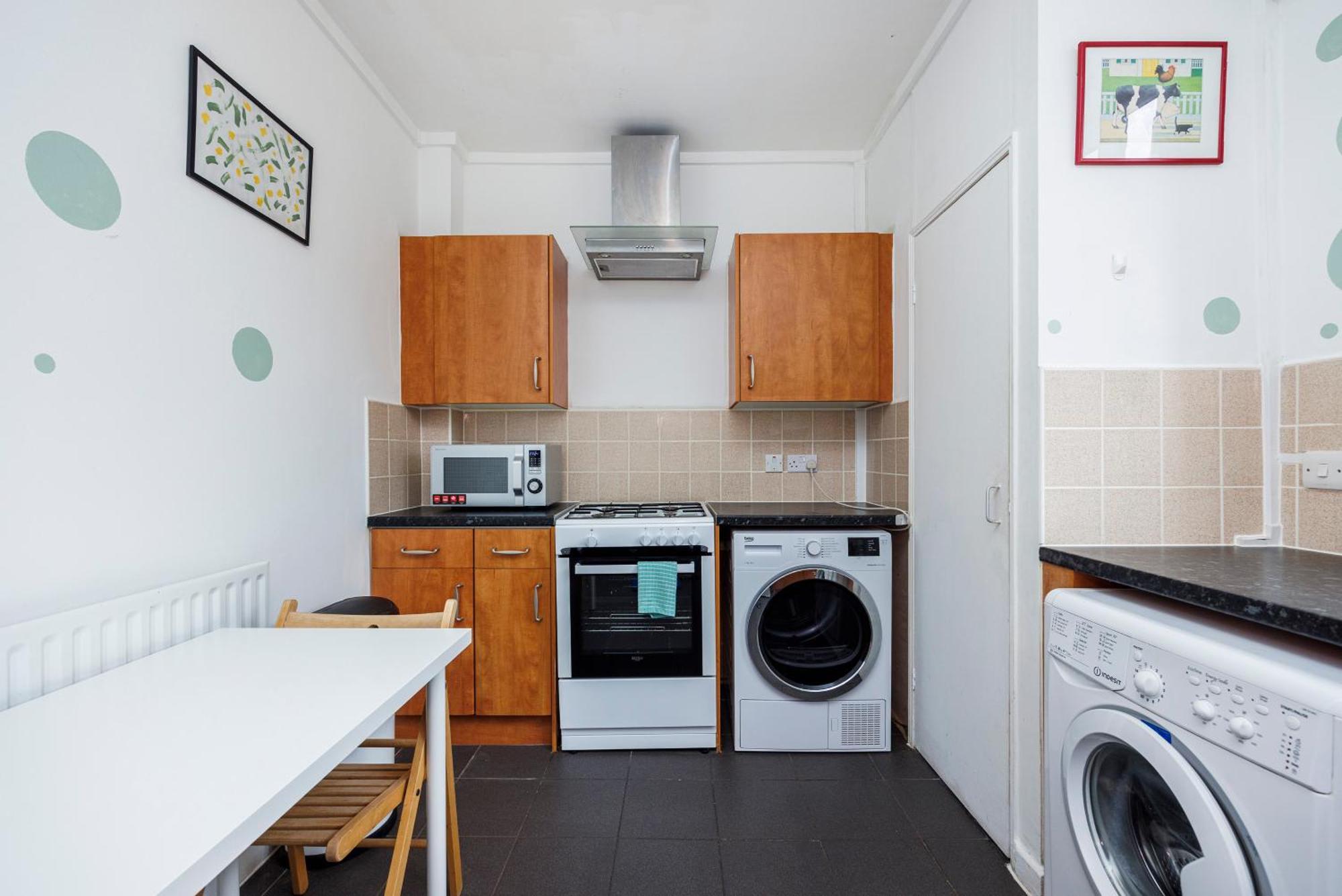 Spacious 2-bedroom With Terrace, Garden Views & Free Wifi Near Olympic Stadium Apartamento *