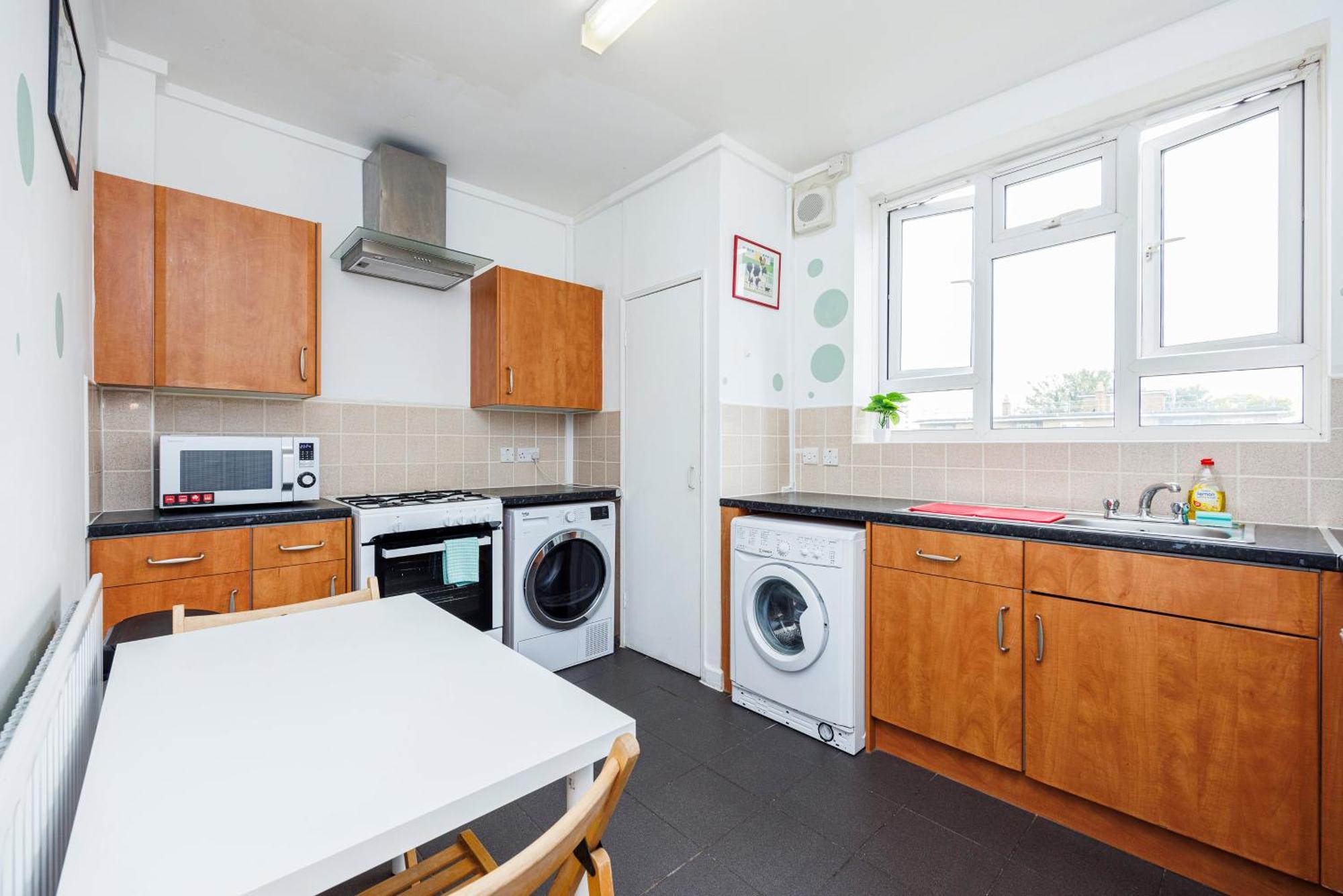 Apartamento Spacious 2-bedroom With Terrace, Garden Views & Free Wifi Near Olympic Stadium Londres