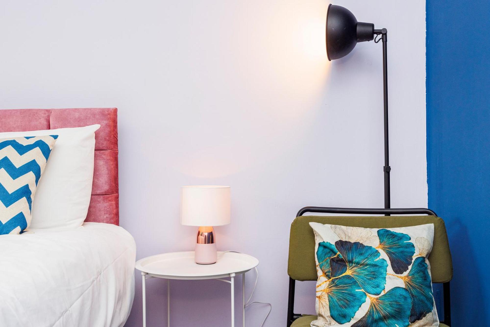 Apartamento Spacious 2-bedroom With Terrace, Garden Views & Free Wifi Near Olympic Stadium *