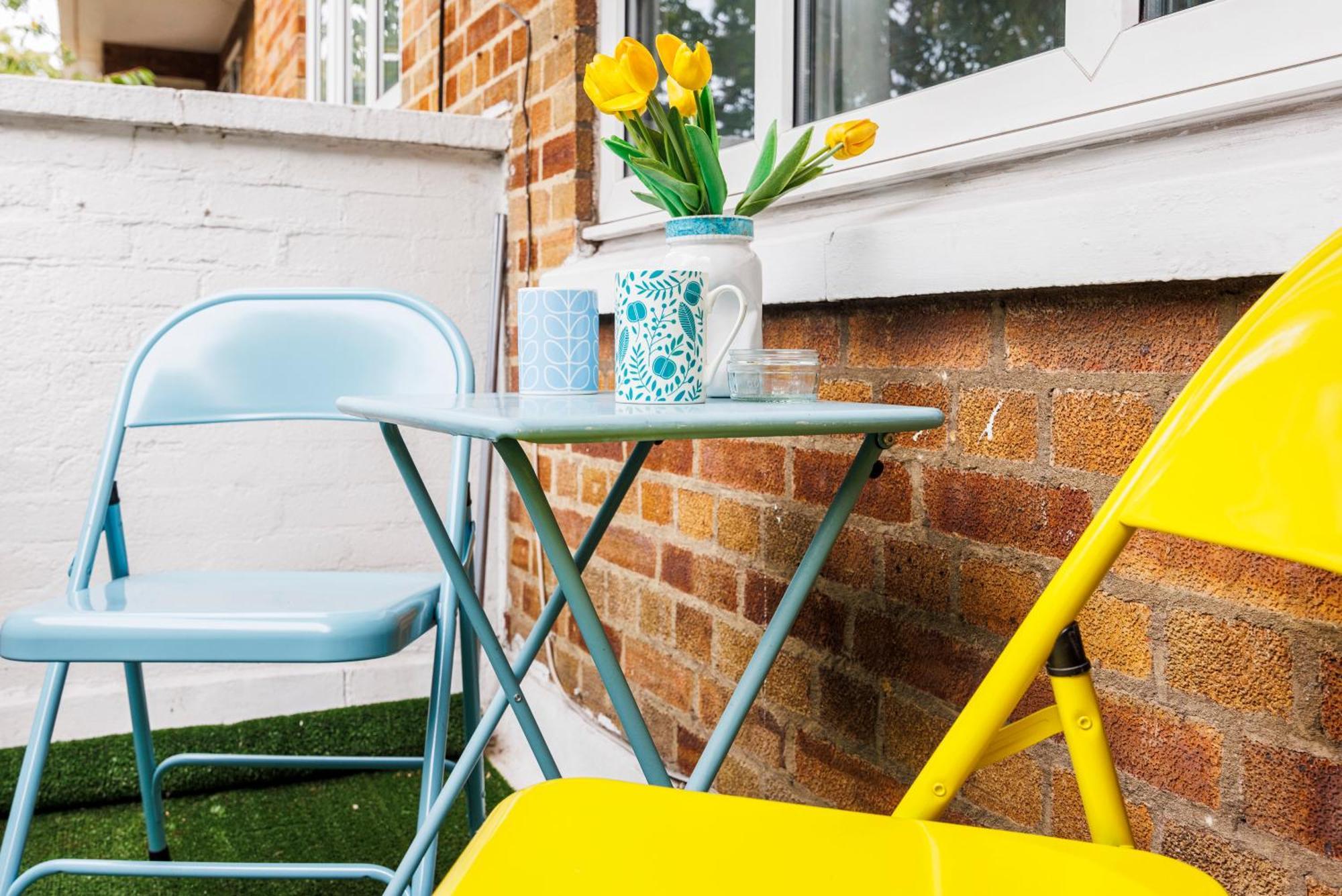 Spacious 2-bedroom With Terrace, Garden Views & Free Wifi Near Olympic Stadium Apartamento