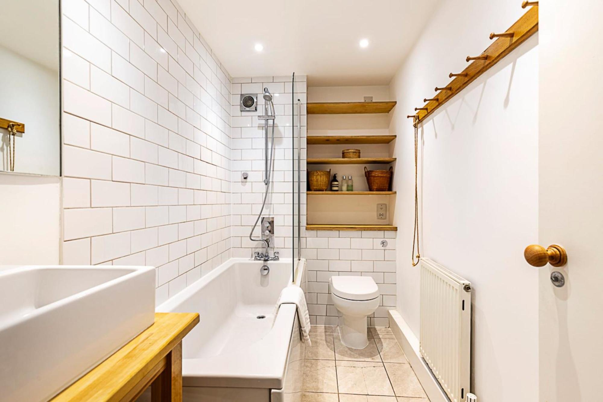 Tranquil 2 Bedroom In East *