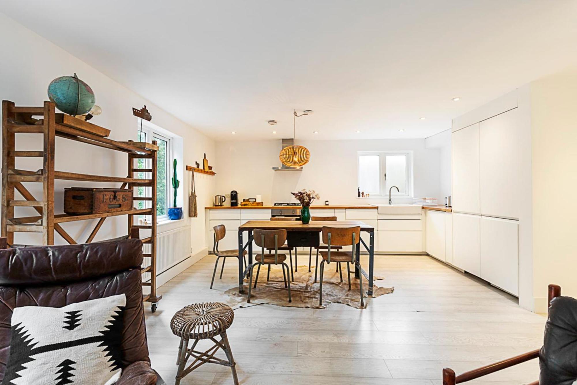 Tranquil 2 Bedroom In East *