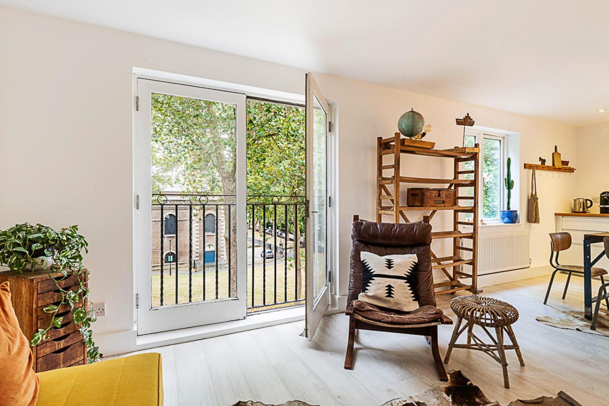 Apartment Tranquil 2 Bedroom In East London