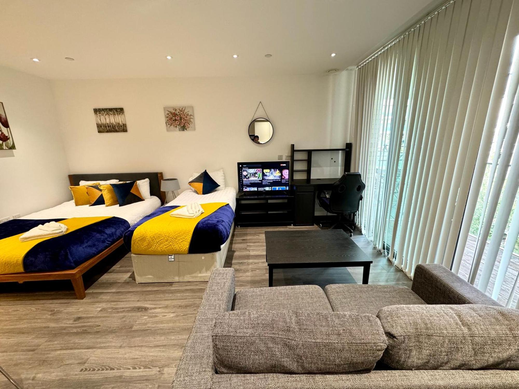 Modern Close To Tower Bridge, Sky Garden, Train And Much *