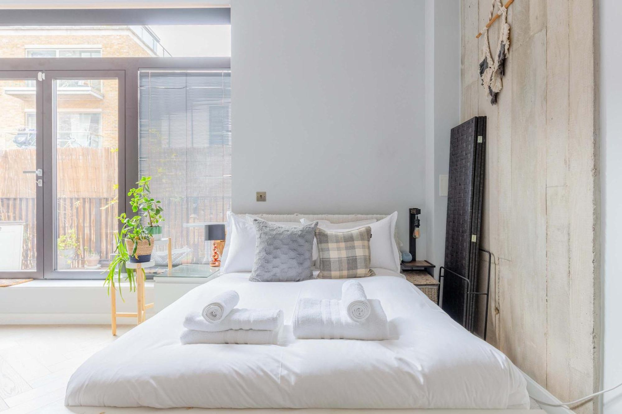 Apartment Stylish In Hackney With Private Terrace London