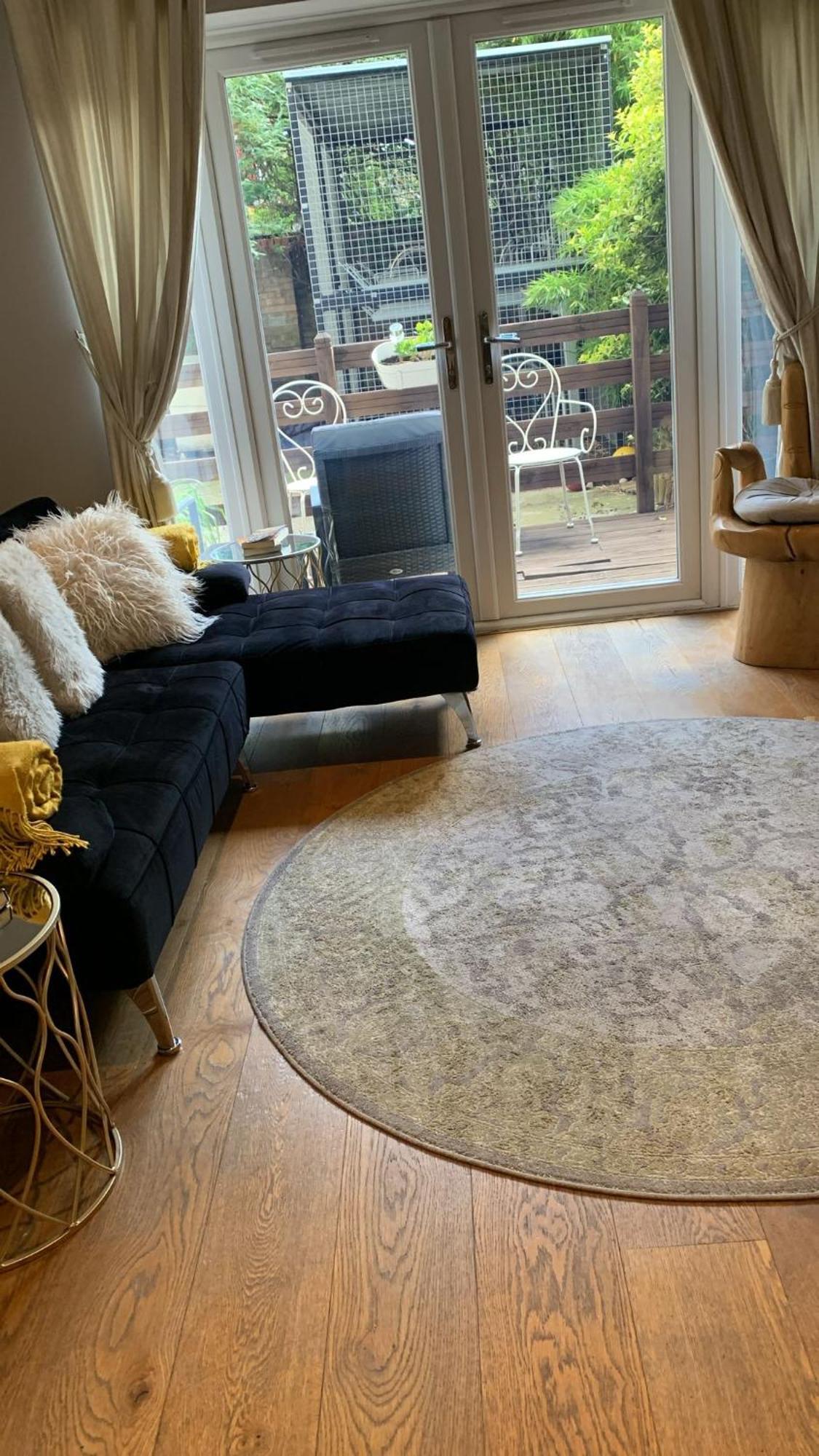 Apartment Three Bedroom By Beautiful Park