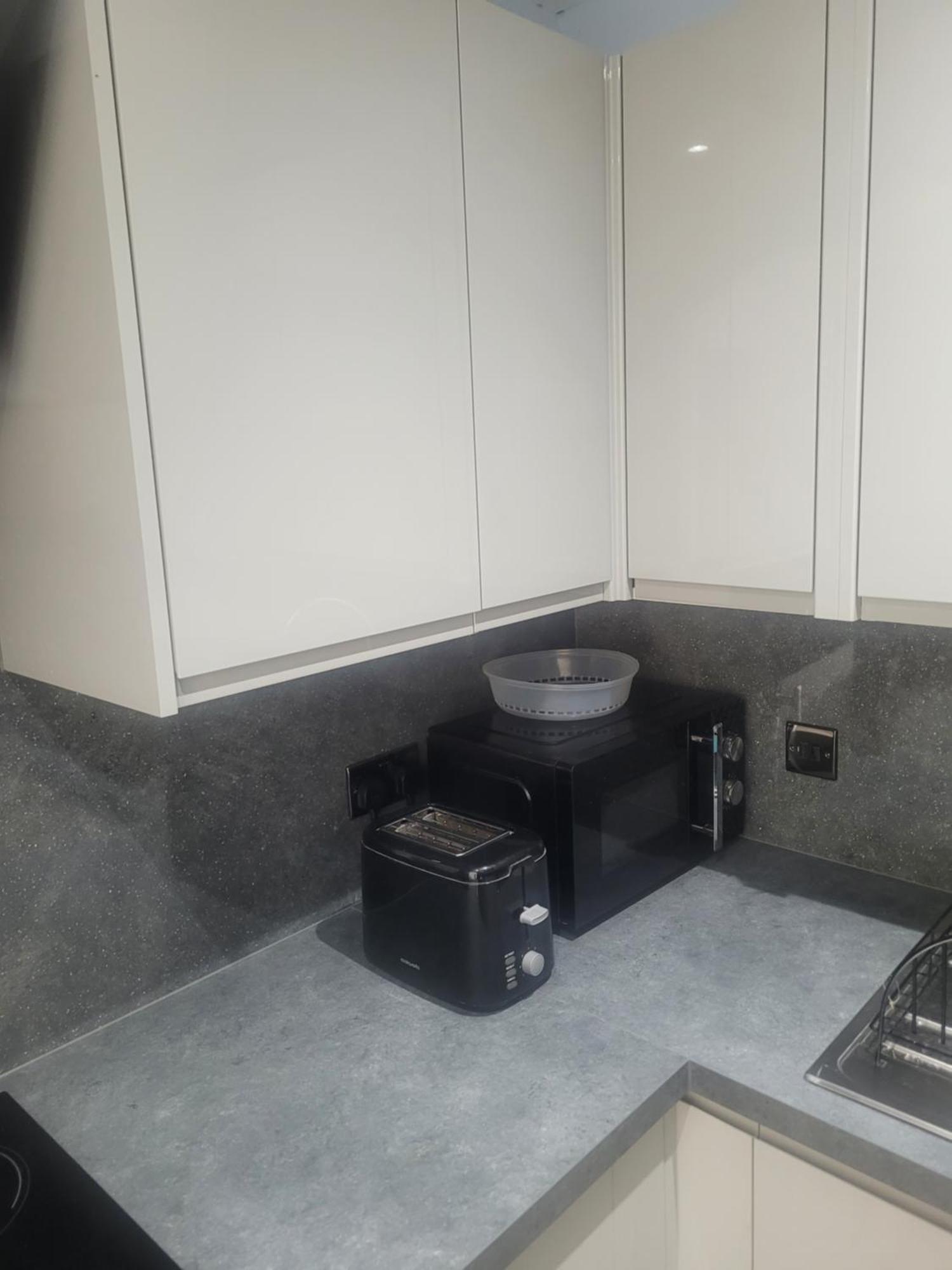 Private Rm In A 2 Bed Near 4 Train Stations Hospedagem domiciliar *