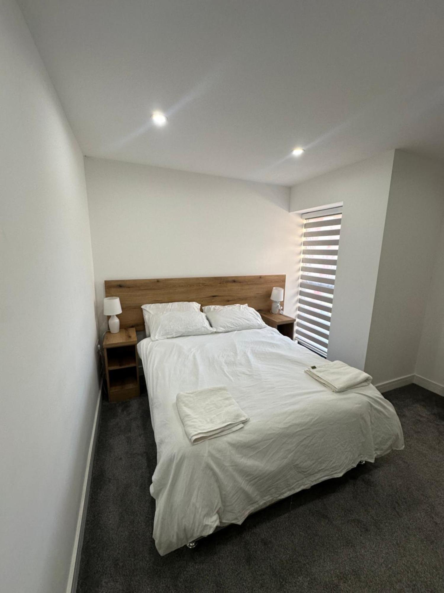 Ah Livings Apartment London