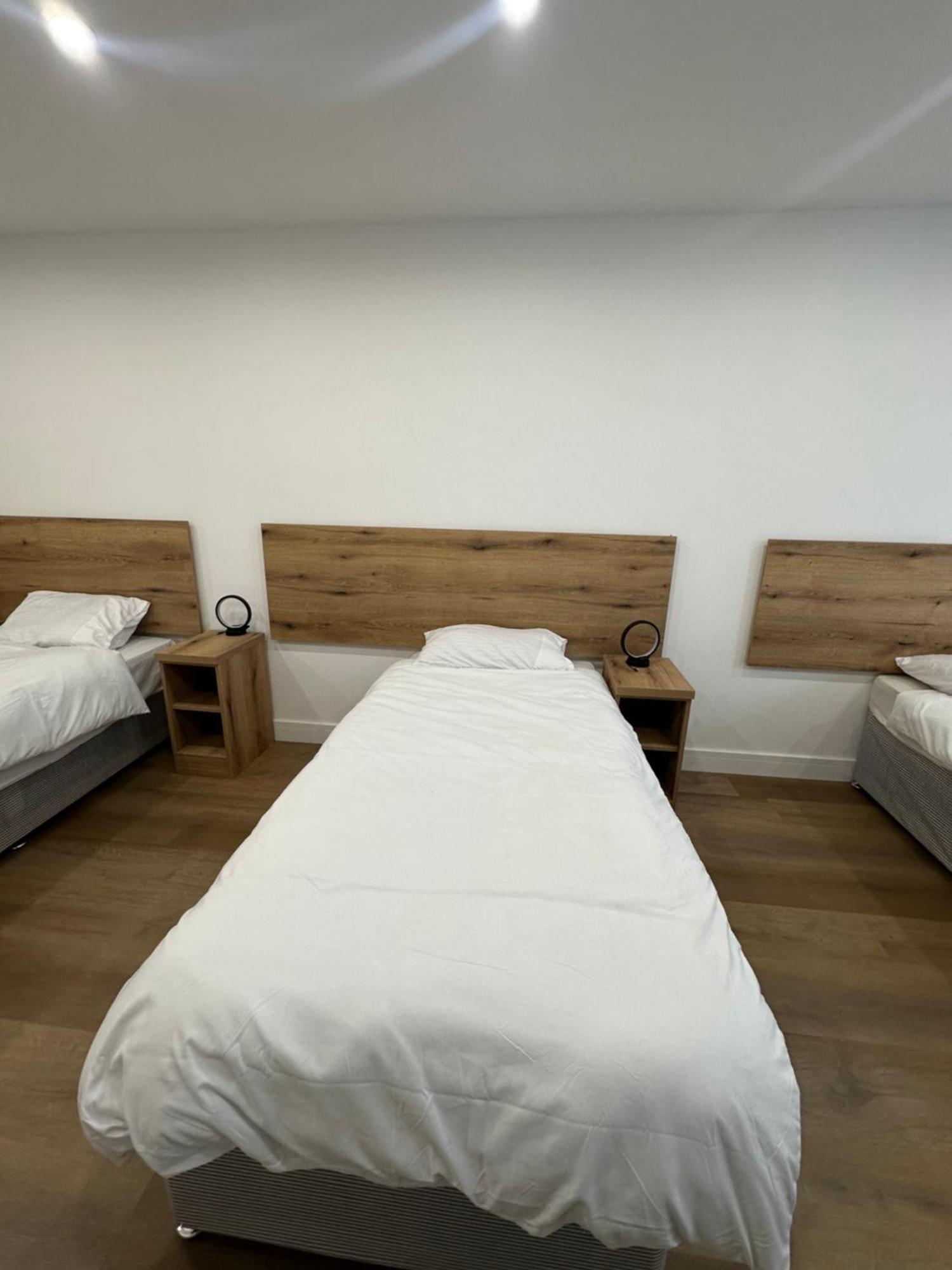 Ah Livings Apartment London