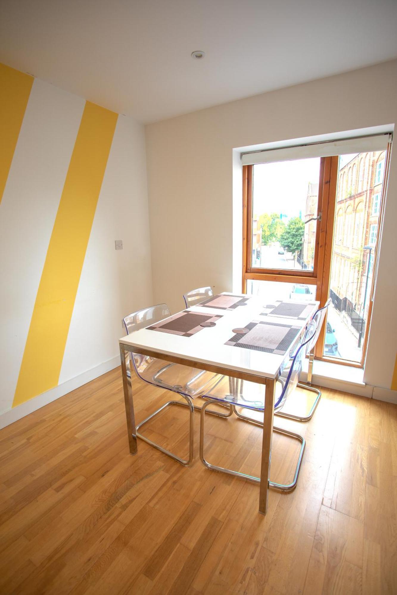 Lovely 1 Bedroom In South East