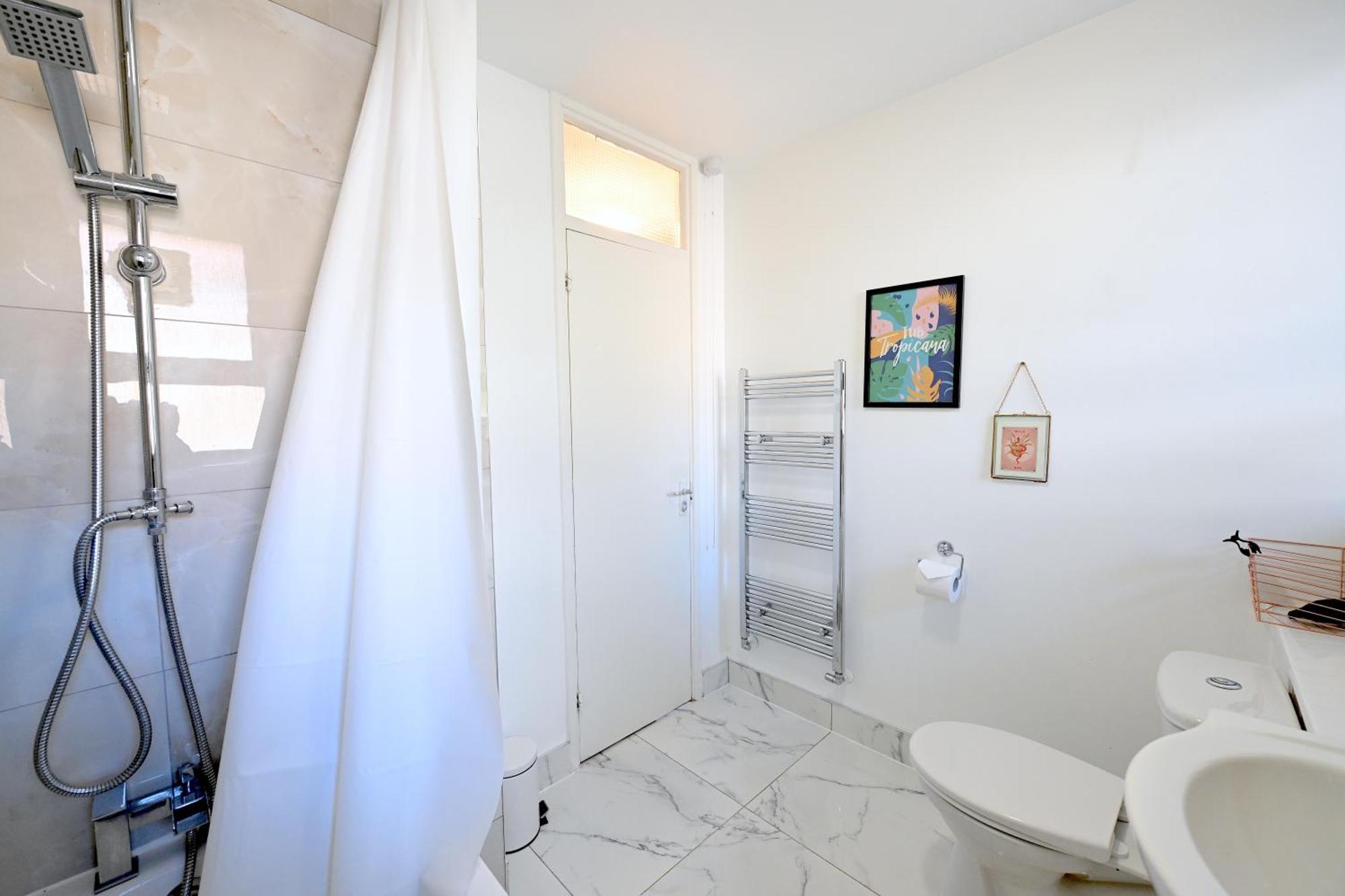 Apartamento 2 Bedroom Flat In - Old St - Zone 1 *