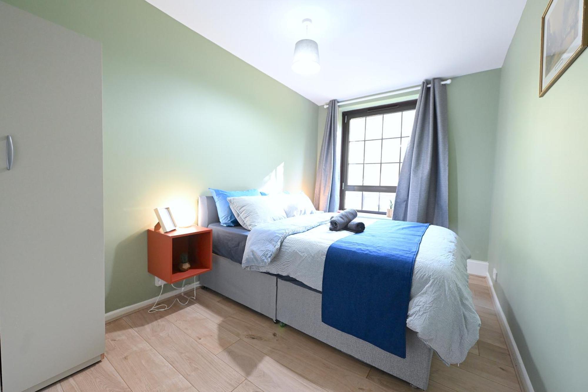 2 Bedroom Flat In - Old St - Zone 1