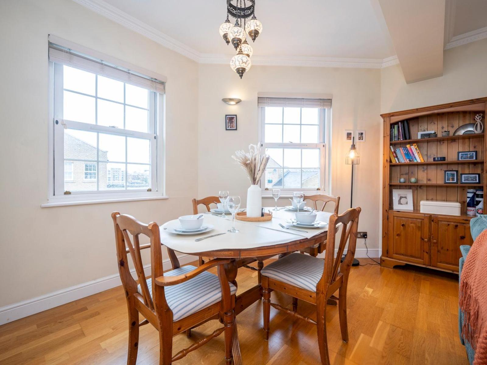 Apartamento Gated Riverside Se16 With Parking Pass The Keys