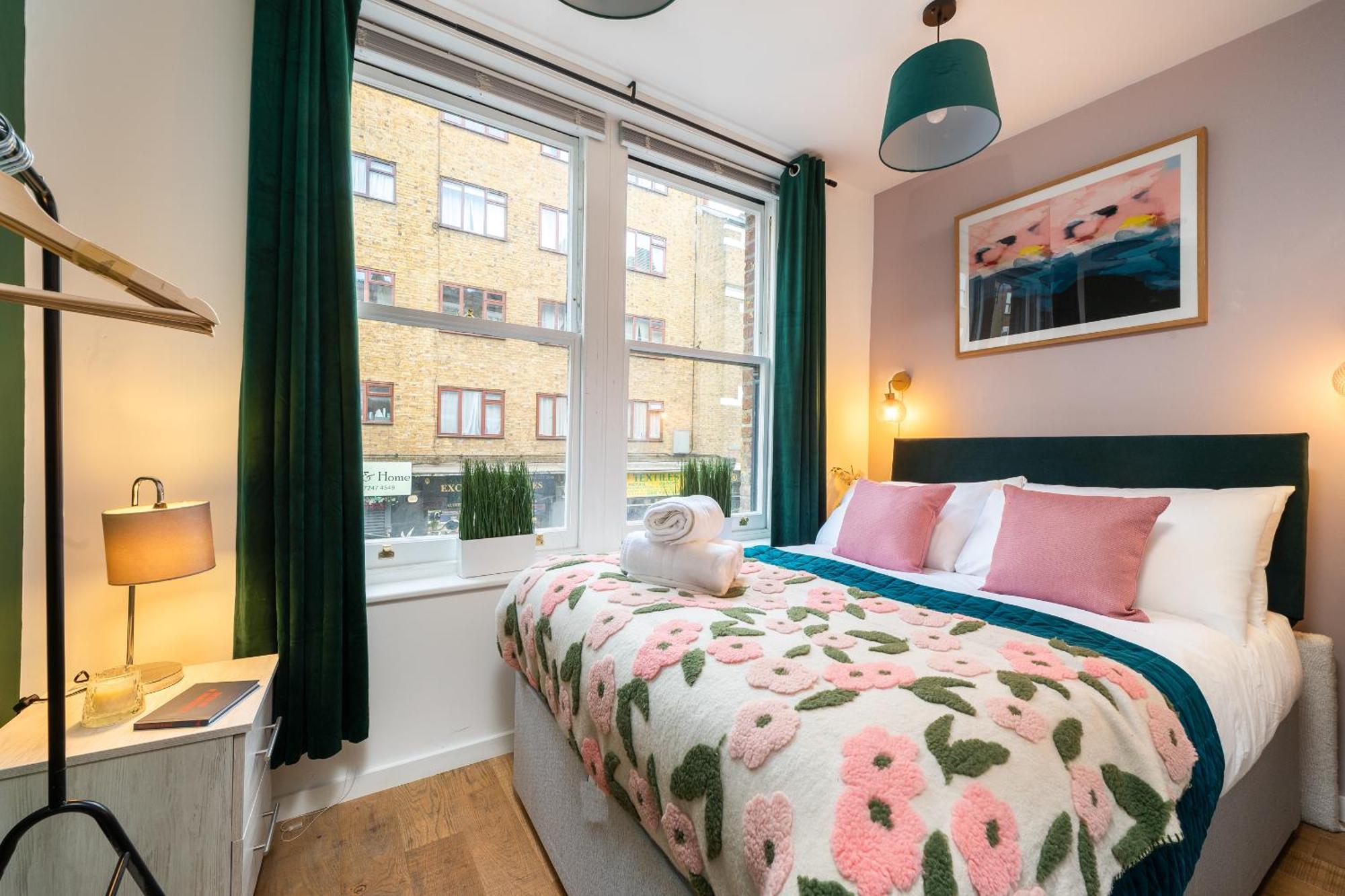 1br Stylish Flat By Hostarahomes, Near Liverpool Street, Prime Location, Sleeps Up To 4 * London