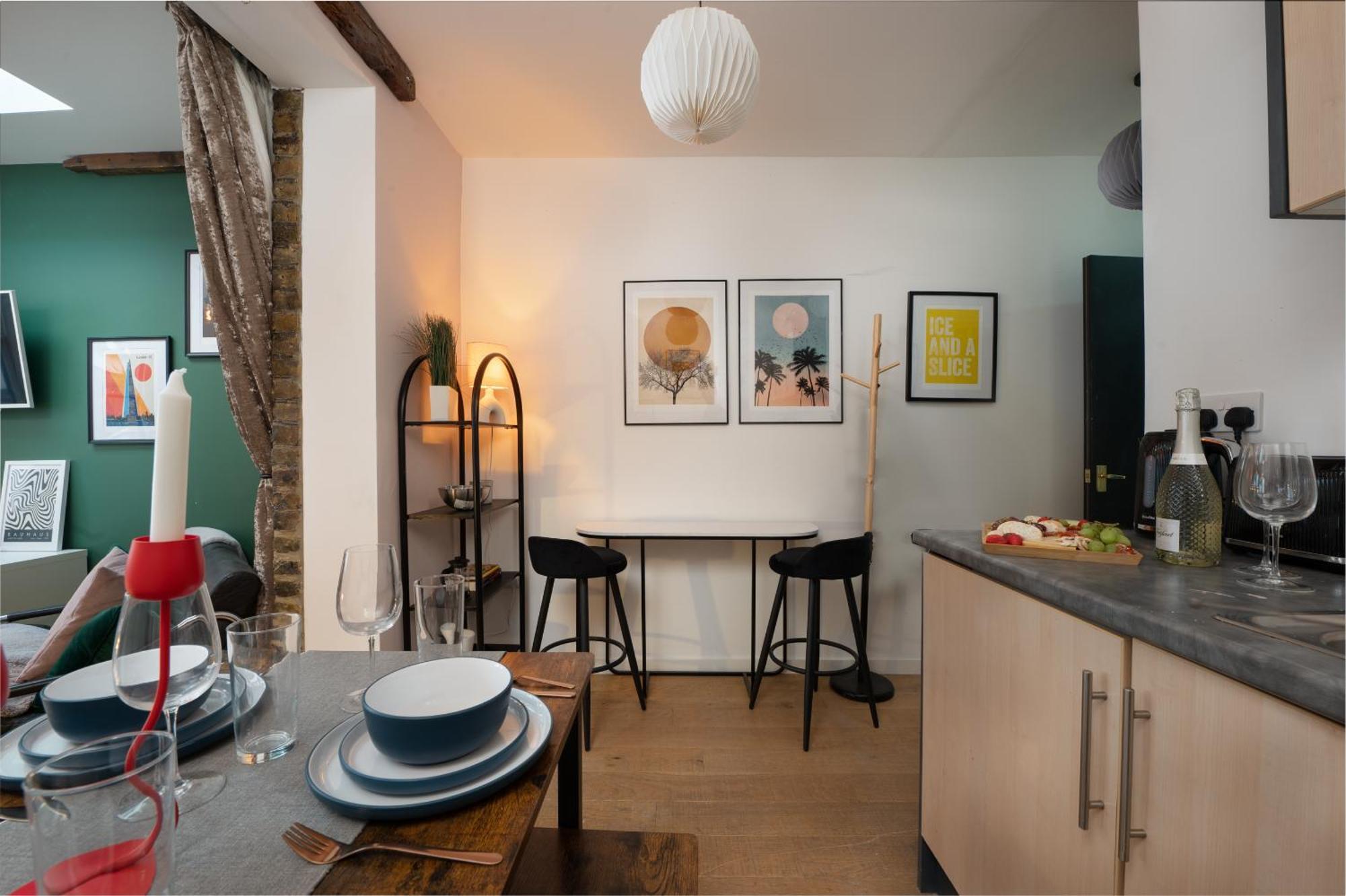 Apartment 1br Stylish Flat By Hostarahomes, Near Liverpool Street, Prime Location, Sleeps Up To 4