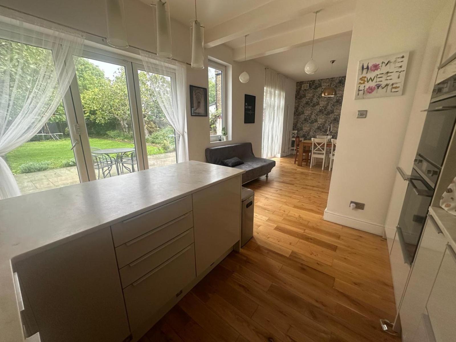 Holiday home Luxurious Living 4 Bedroom