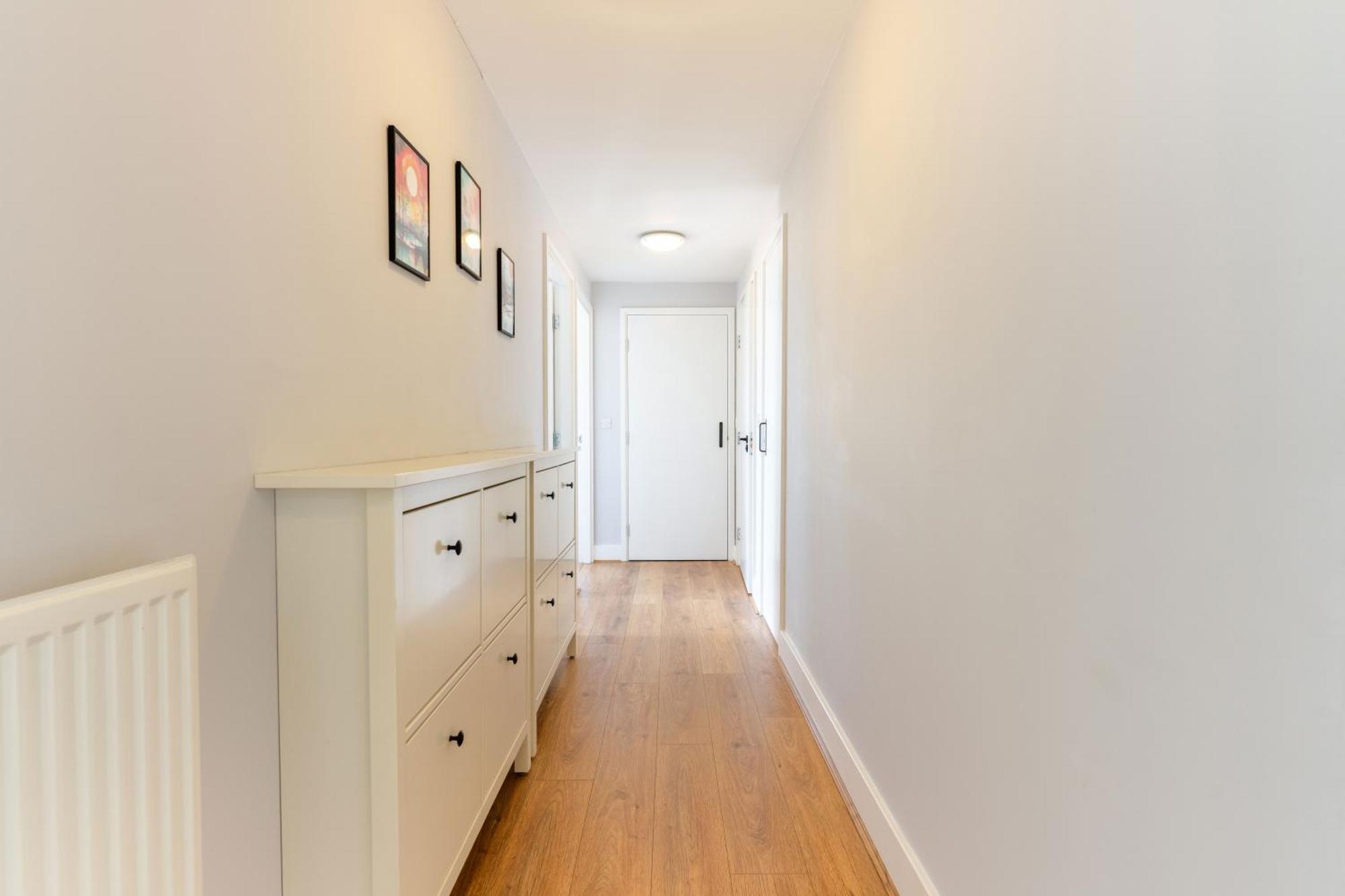 Flat In Canary Wharf With Amazing Views & Balcony Apartment London