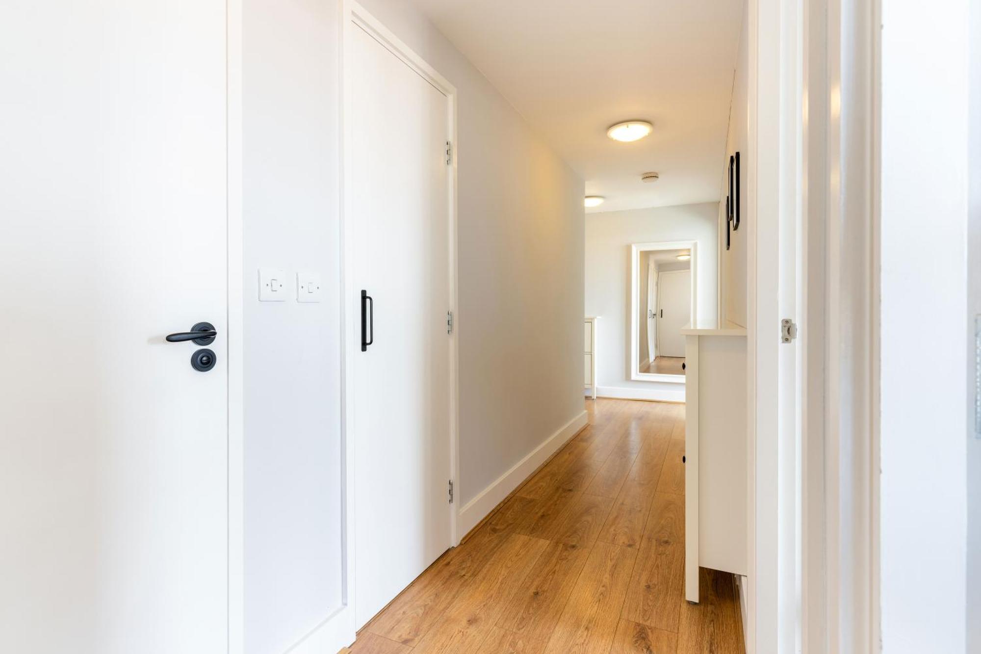 Apartment Flat In Canary Wharf With Amazing Views & Balcony