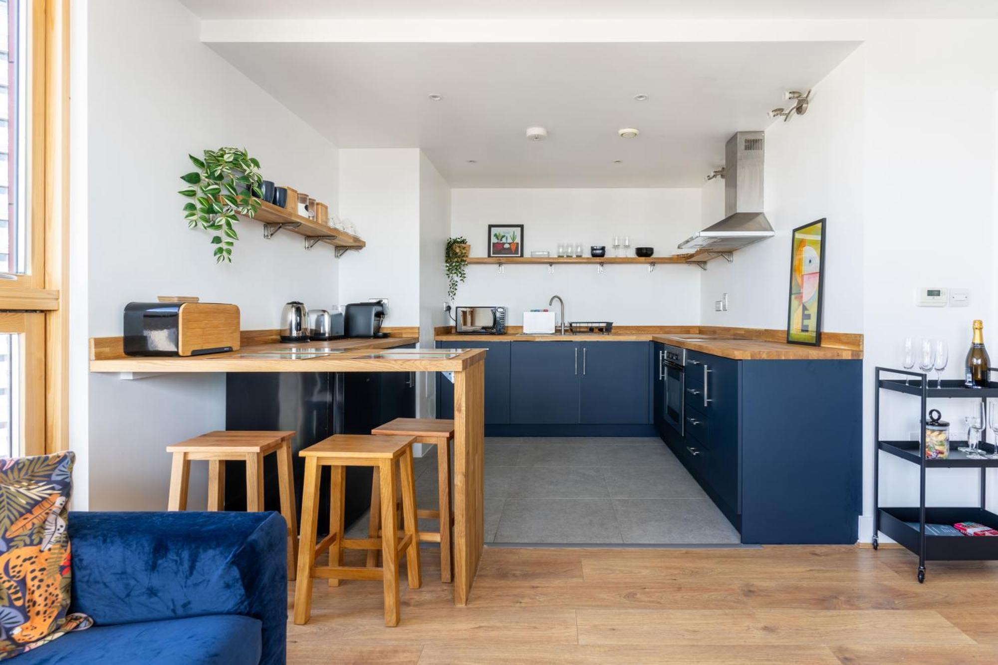 Flat In Canary Wharf With Amazing Views & Balcony Apartment *