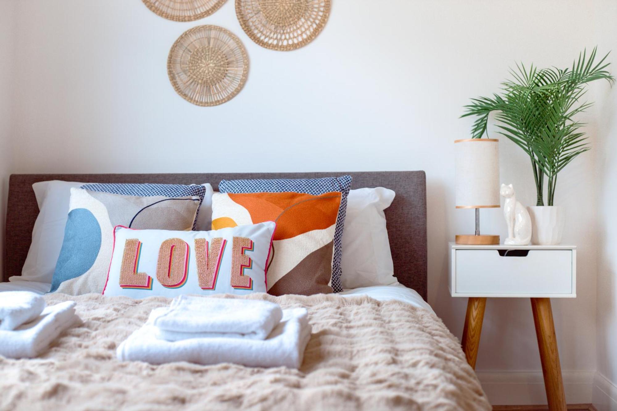 Stratford Gem- Stylist Spacious Apartment *
