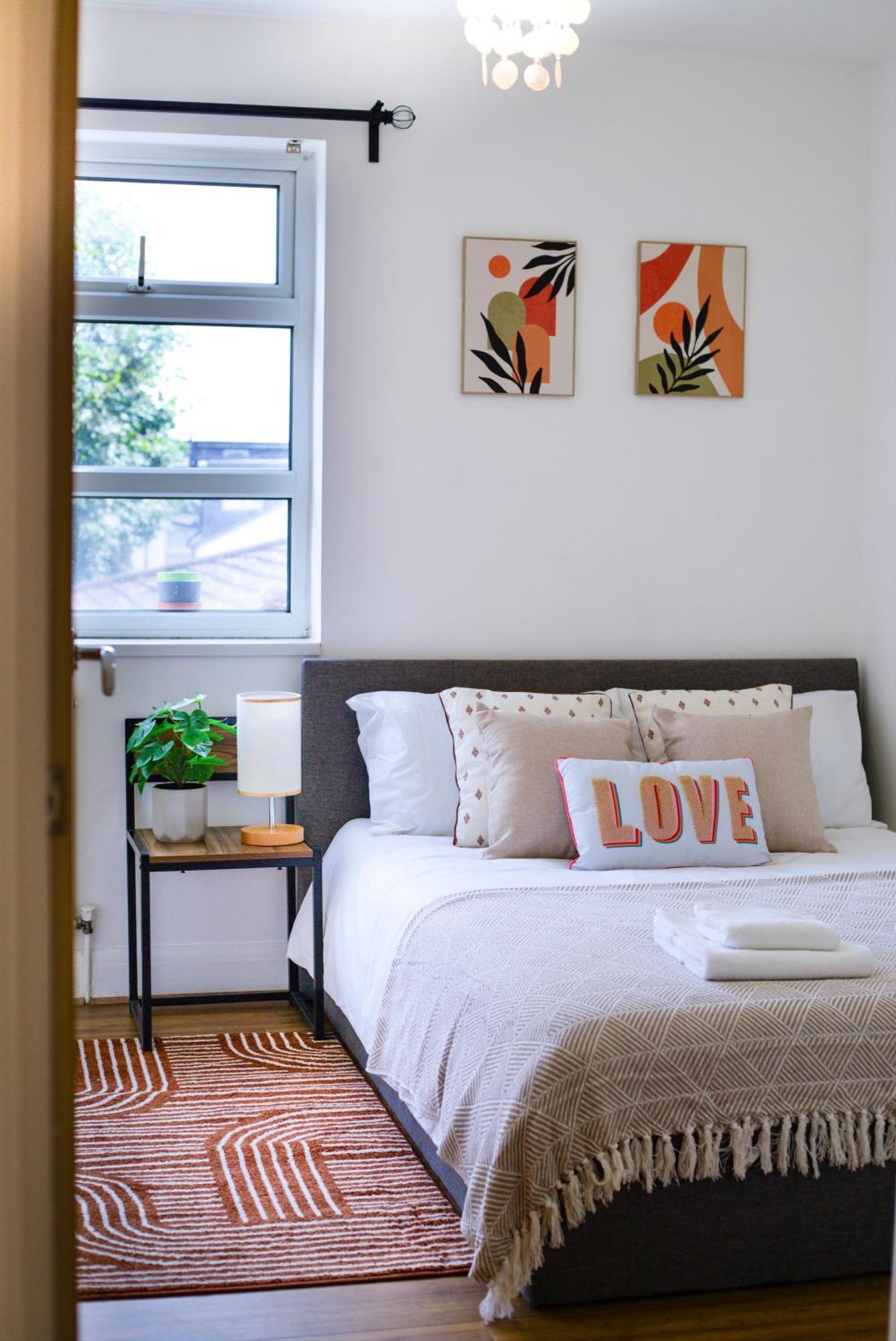 Stratford Gem- Stylist Spacious * London