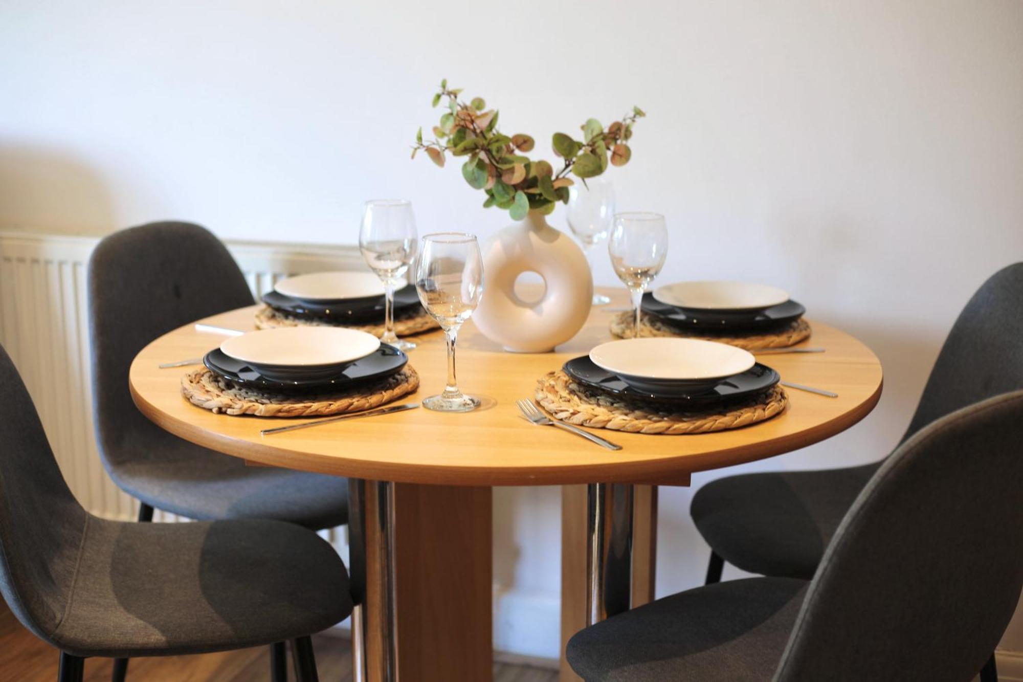 Stratford Gem- Stylist Spacious Apartment