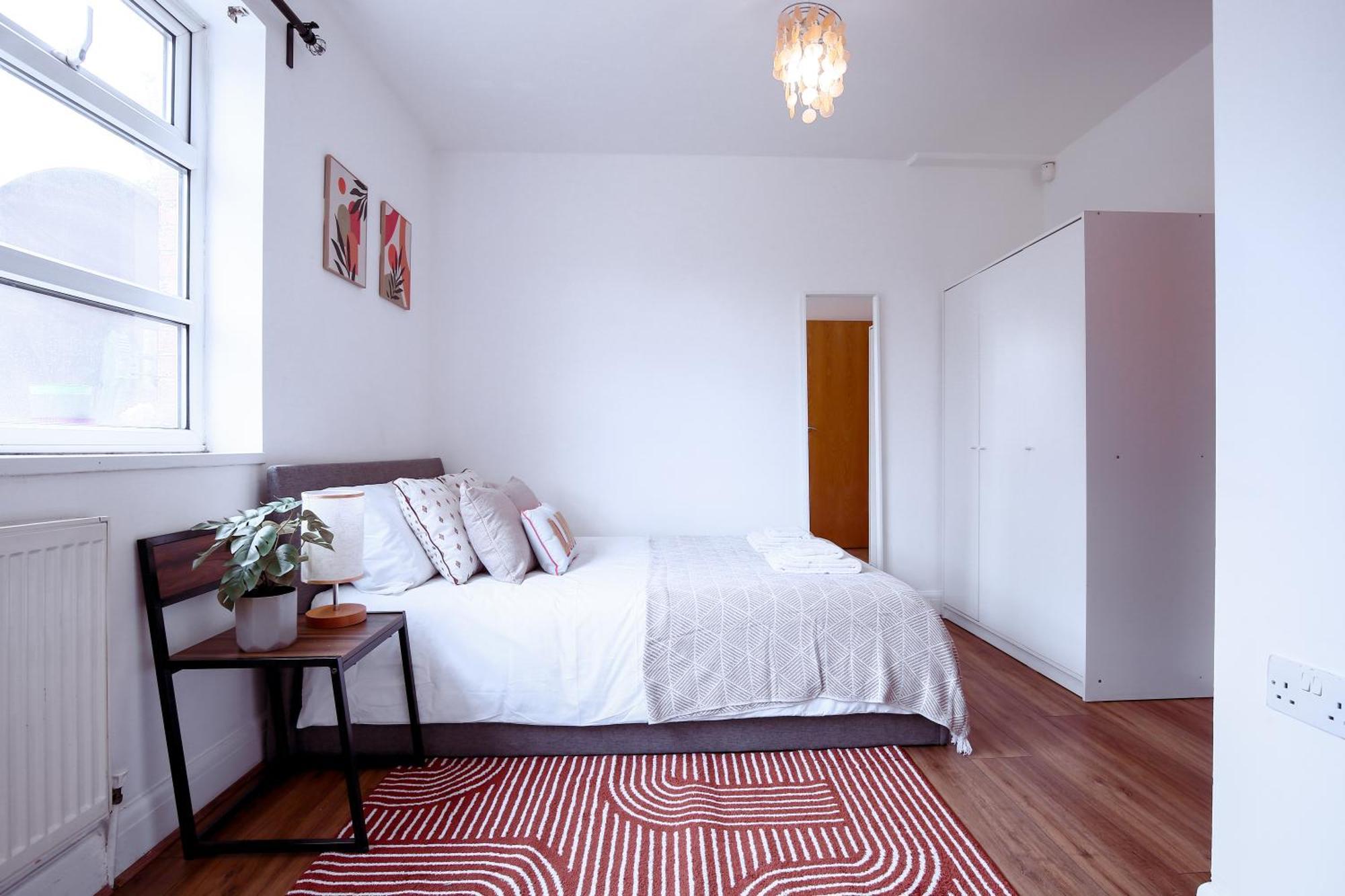 Stratford Gem- Stylist Spacious * London