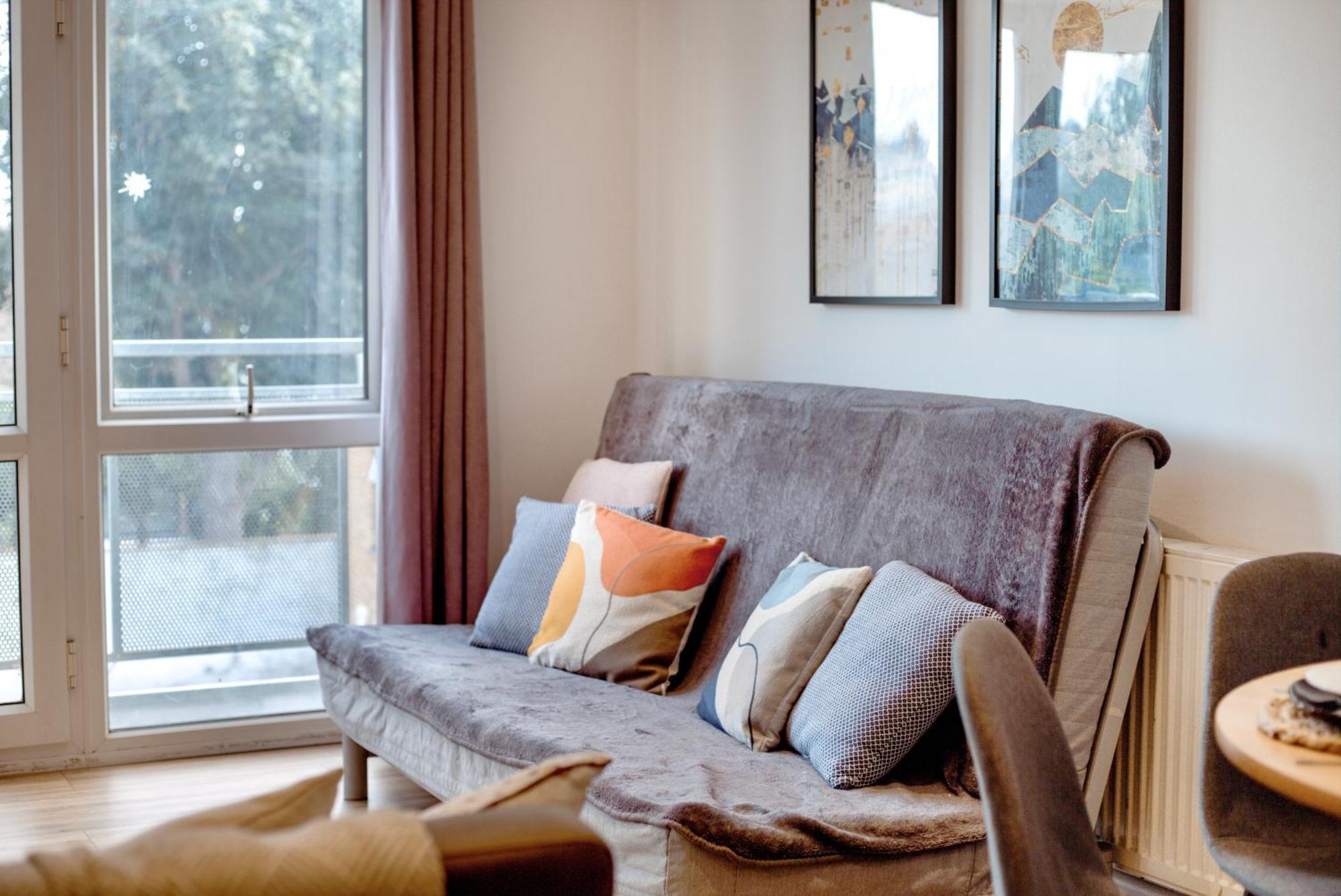 Stratford Gem- Stylist Spacious Apartment London