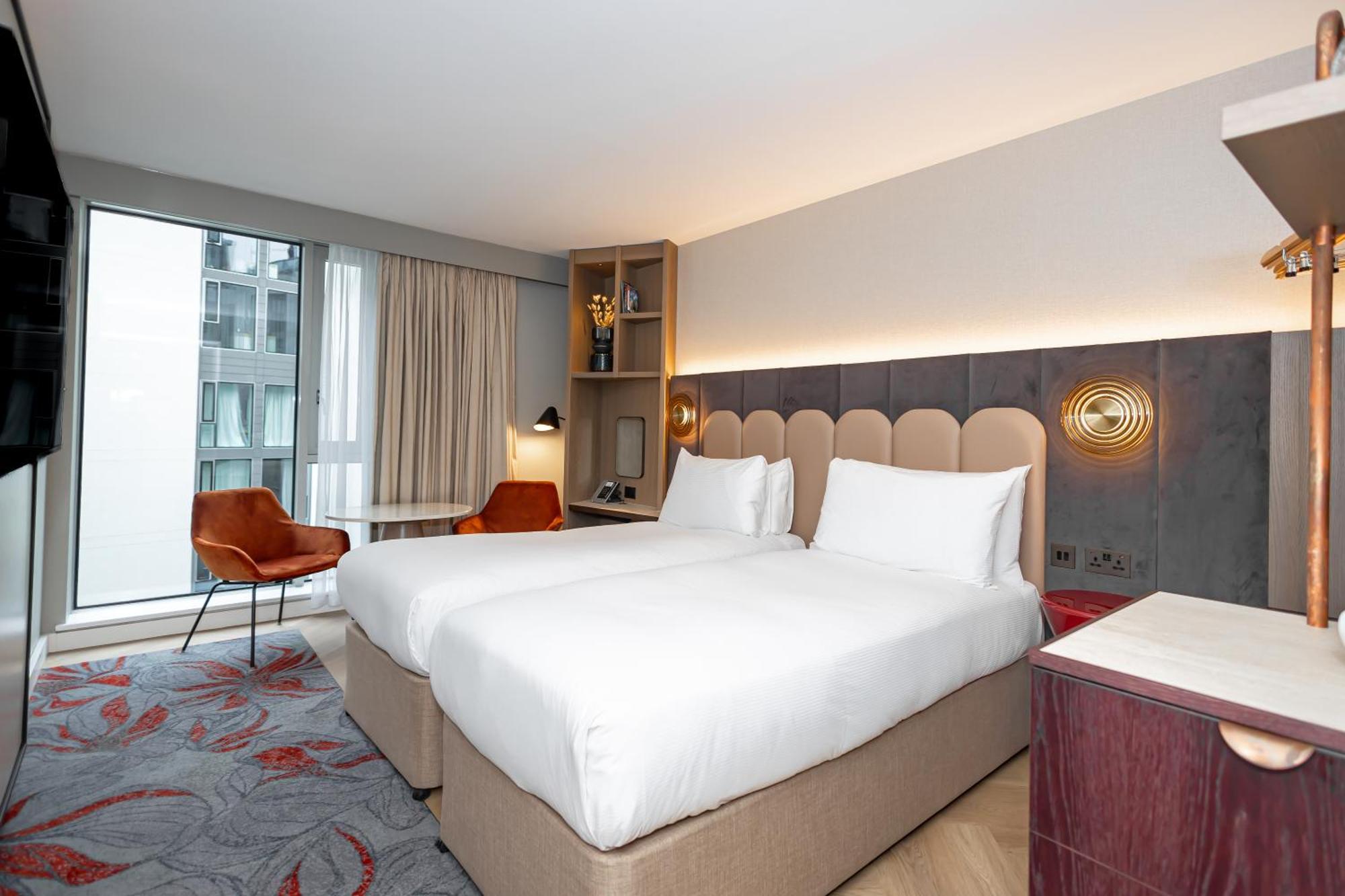 Doubletree By Hilton - Tower Of 4*