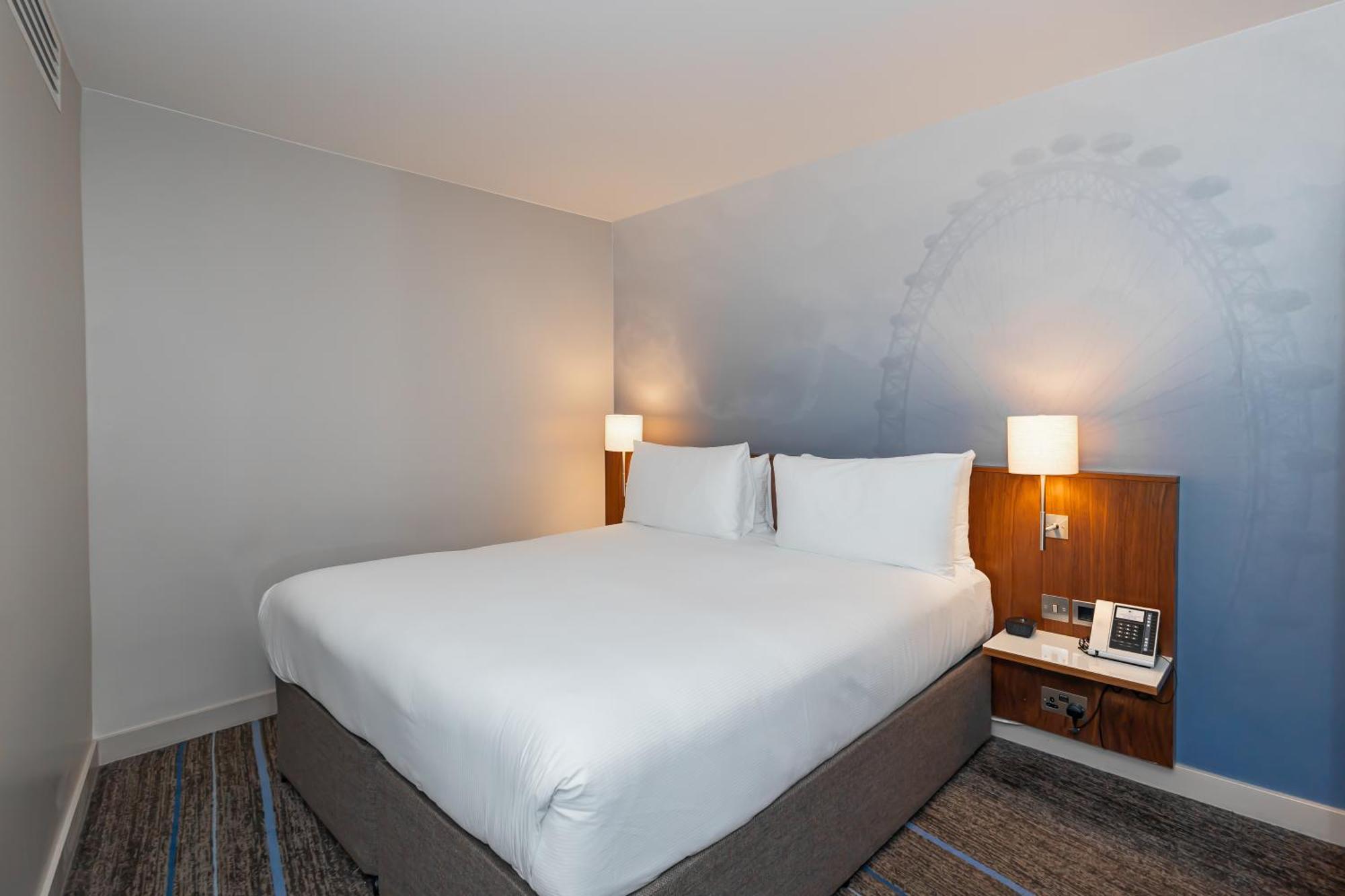 Doubletree By Hilton - Tower Of 4*