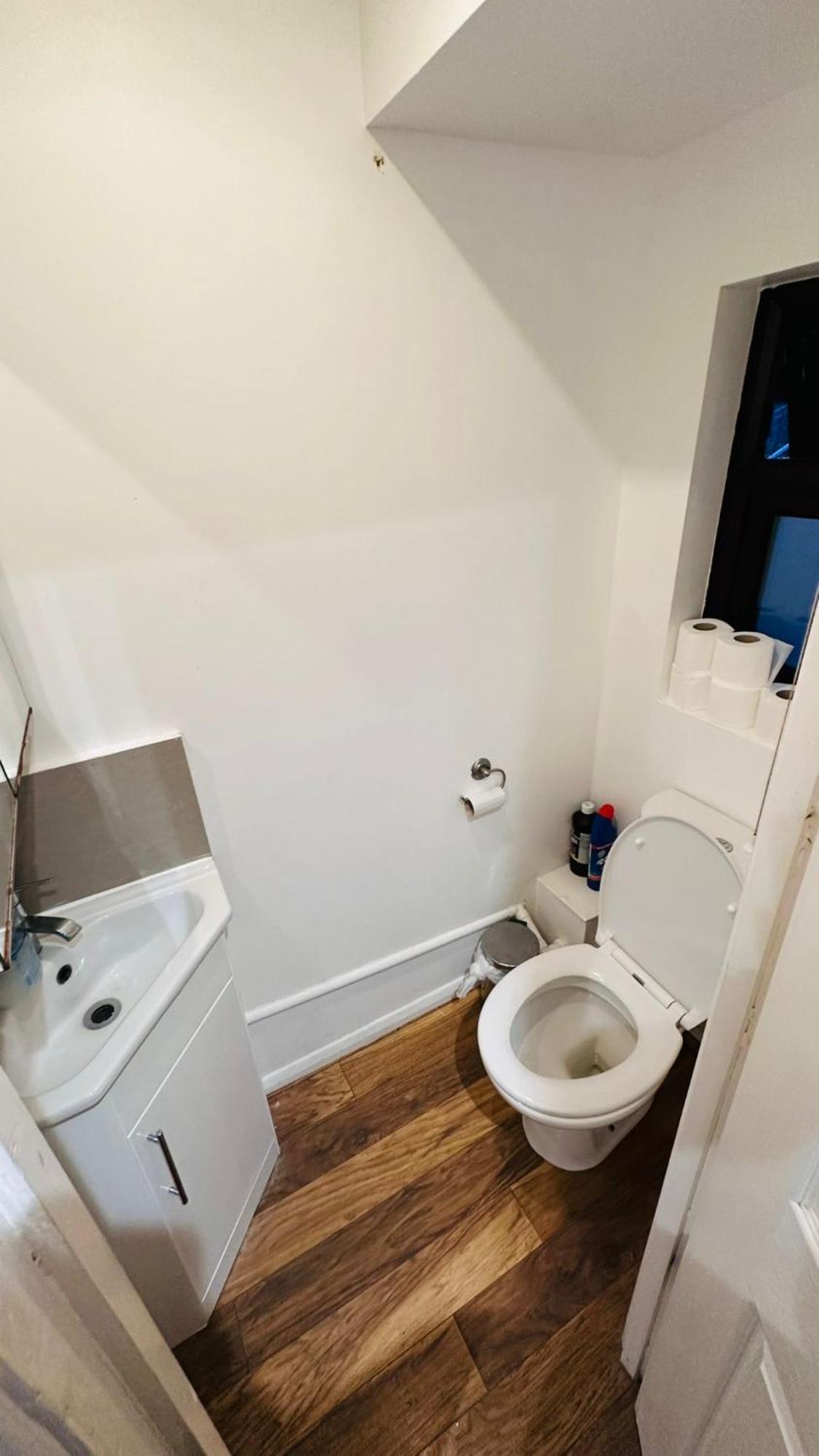 Single Refurbished Bedroom Guest house