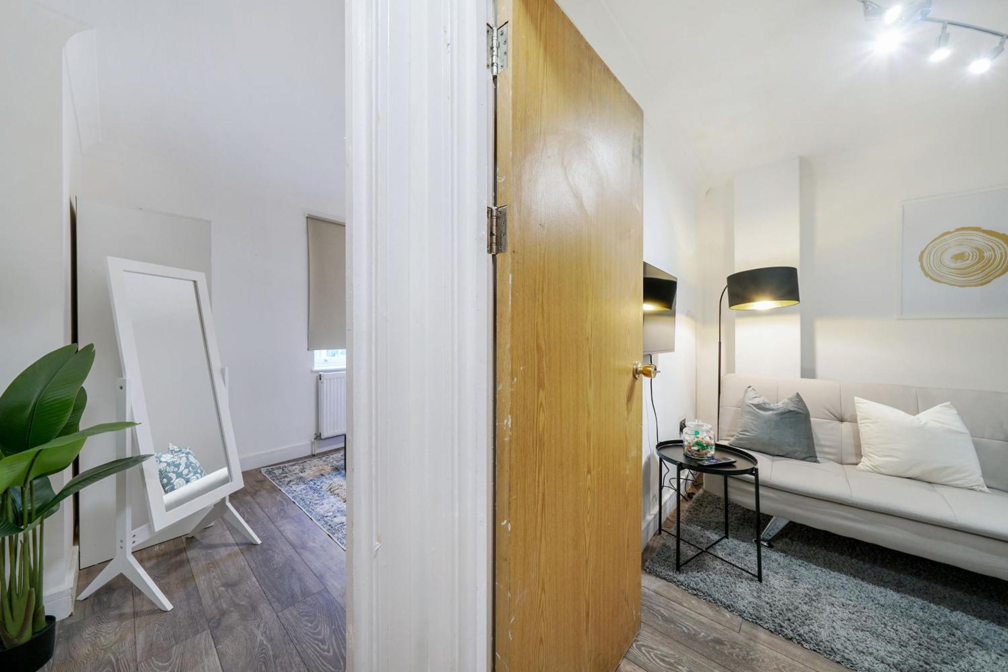 Affordable One Bedroom & In Apartment