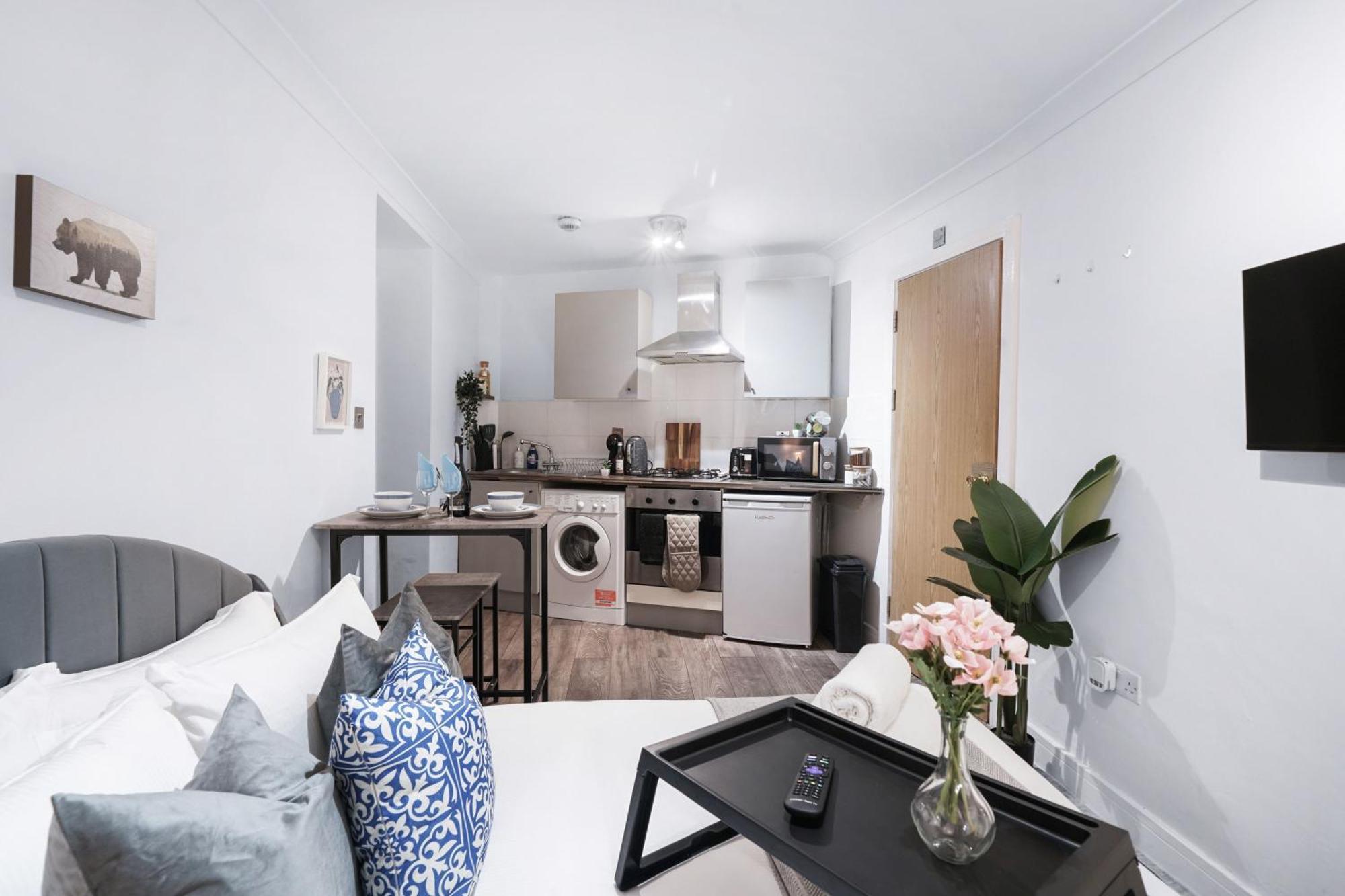 Affordable One Bedroom & In Apartment