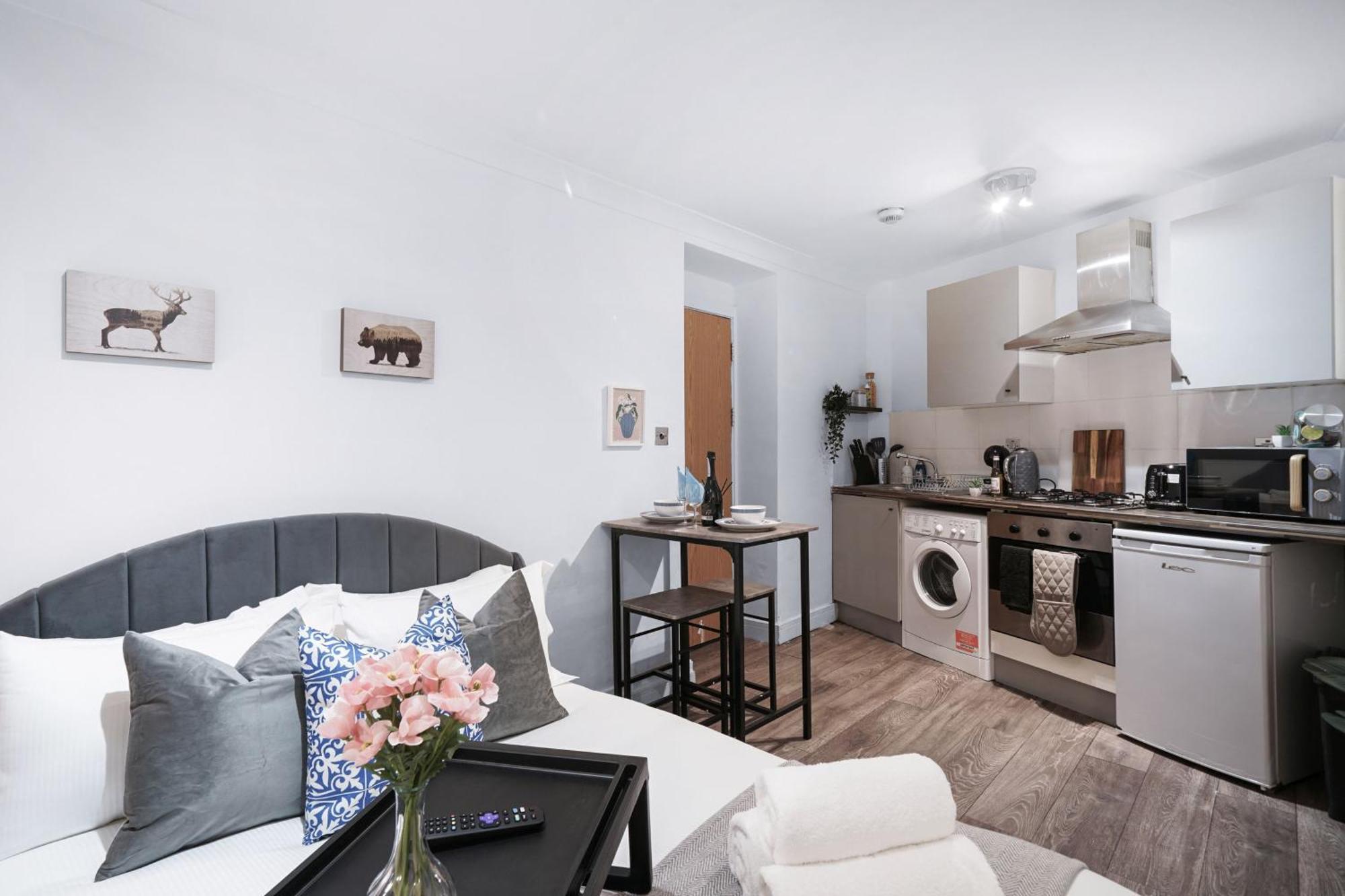 Apartment Affordable One Bedroom & In *