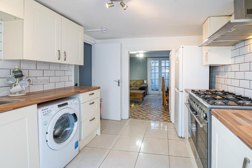 Beautiful House Comfortable & Cozy Gasthof London