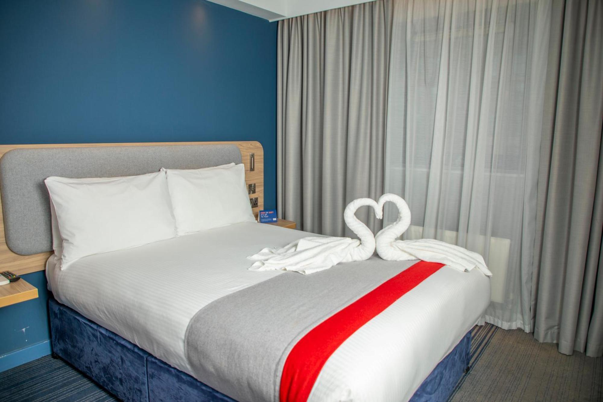Express Royal Docks By Ihg Hotel 3*