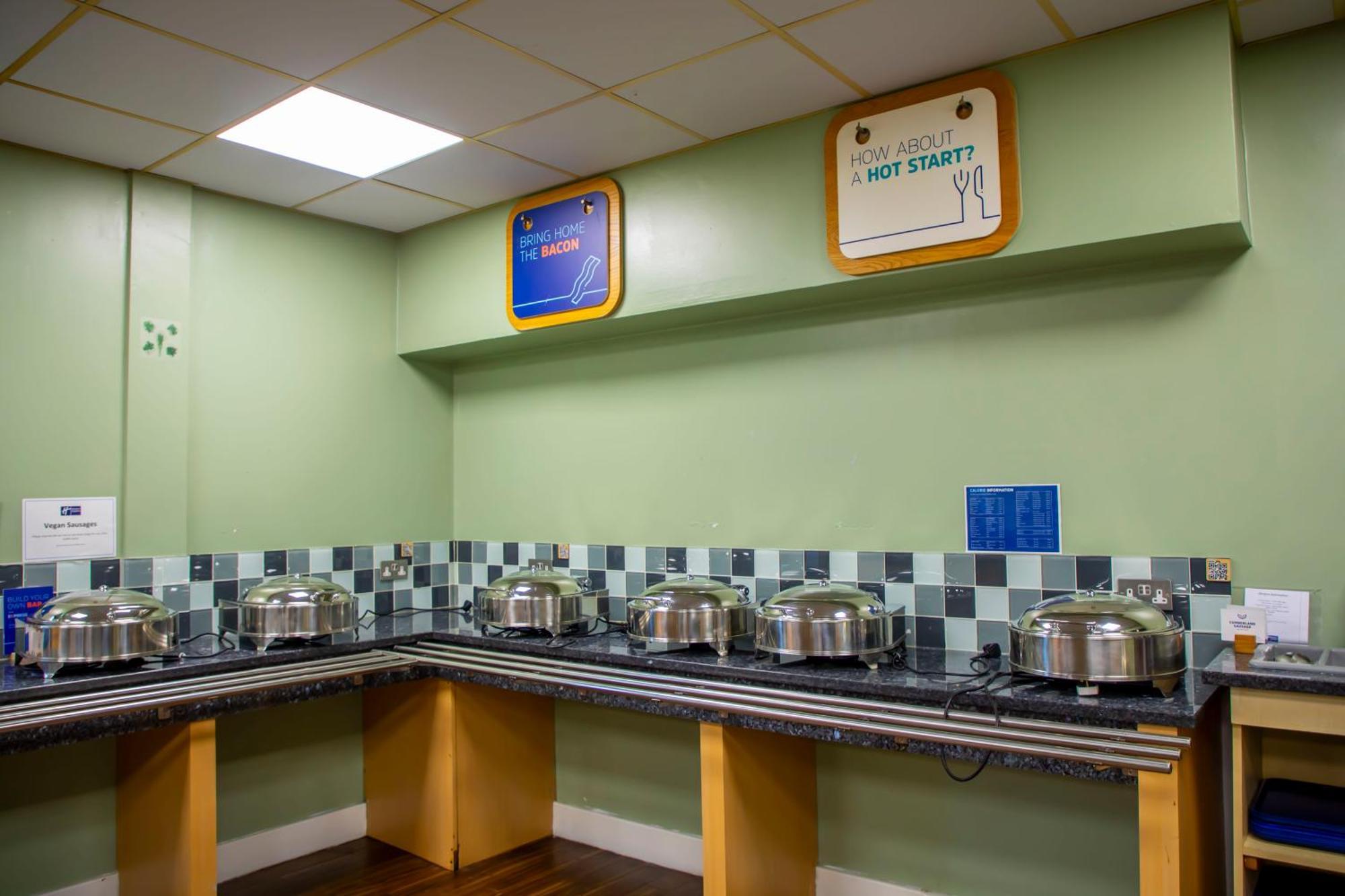 Express Royal Docks By Ihg Hotel