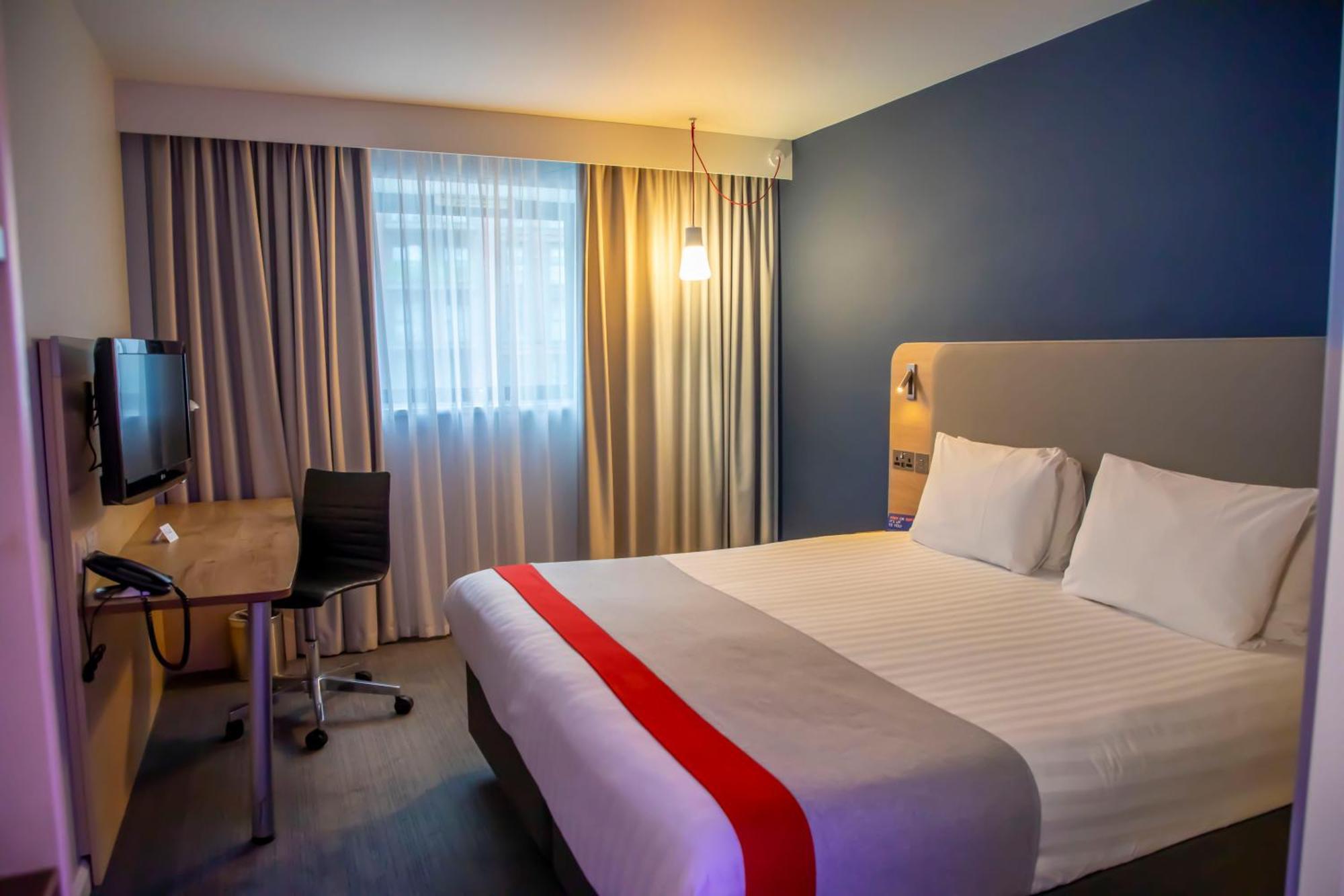 Express Royal Docks By Ihg 3*