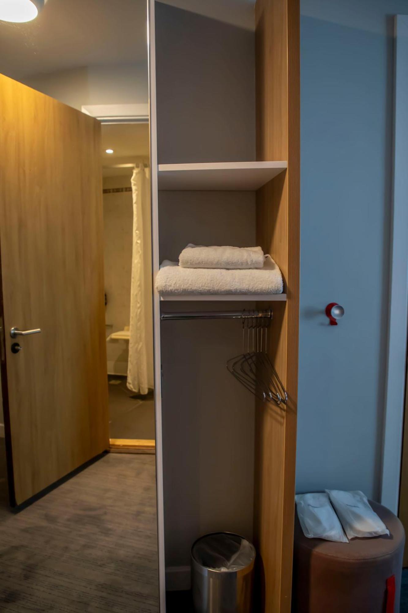 Express Royal Docks By Ihg 3* London
