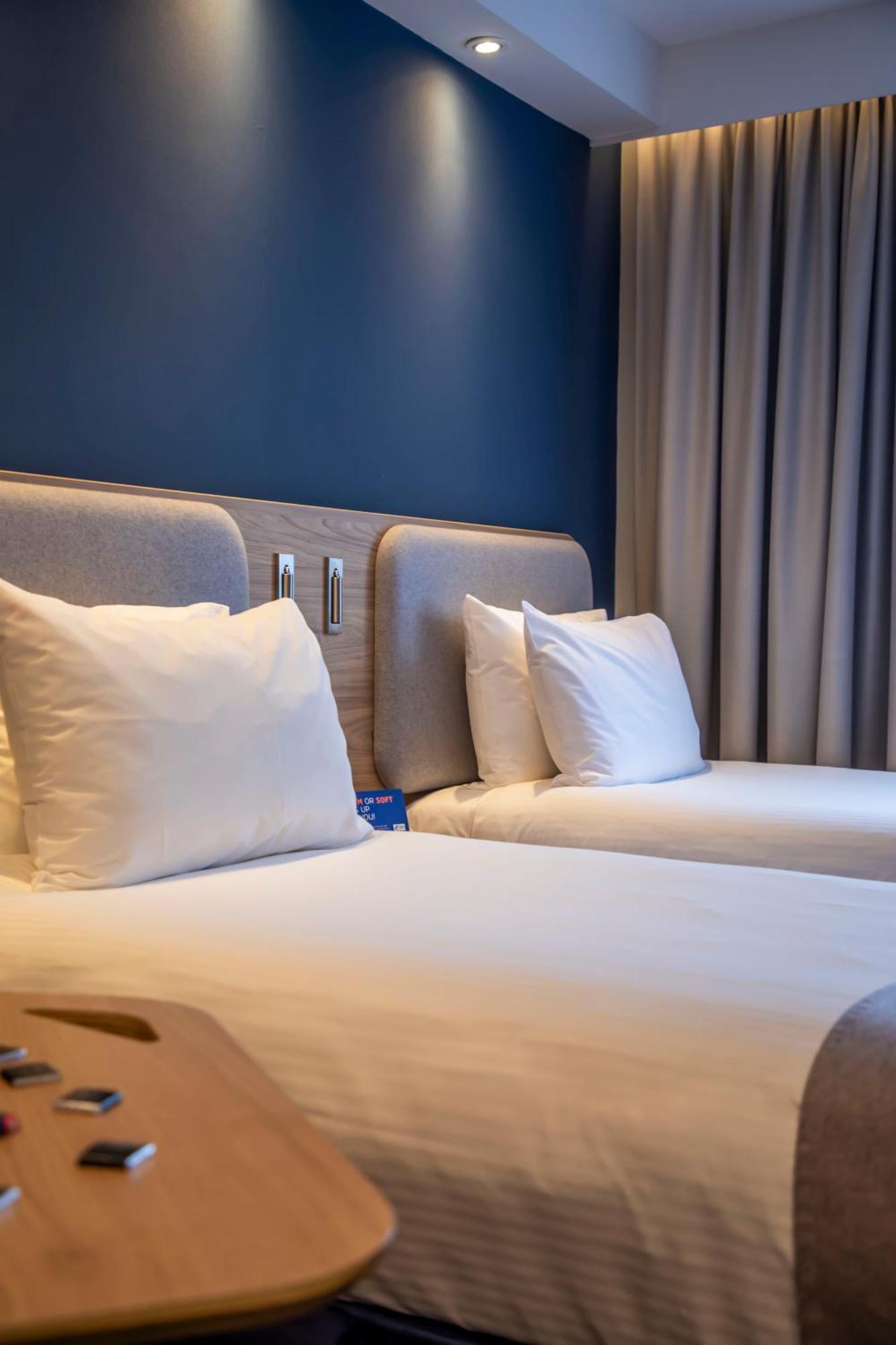 Express Royal Docks By Ihg Hotel