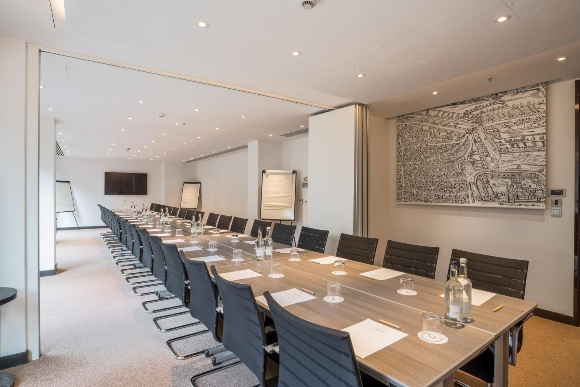 Hotel Saint London 4* London