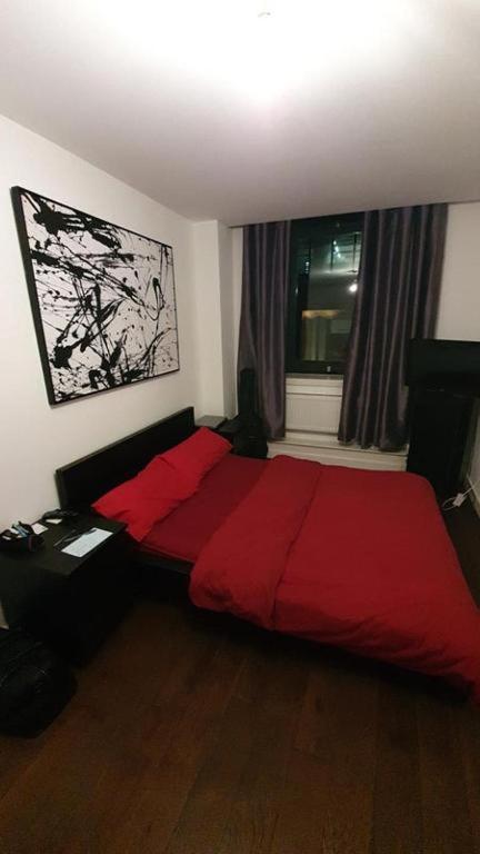 Double With Shared Bathroom London